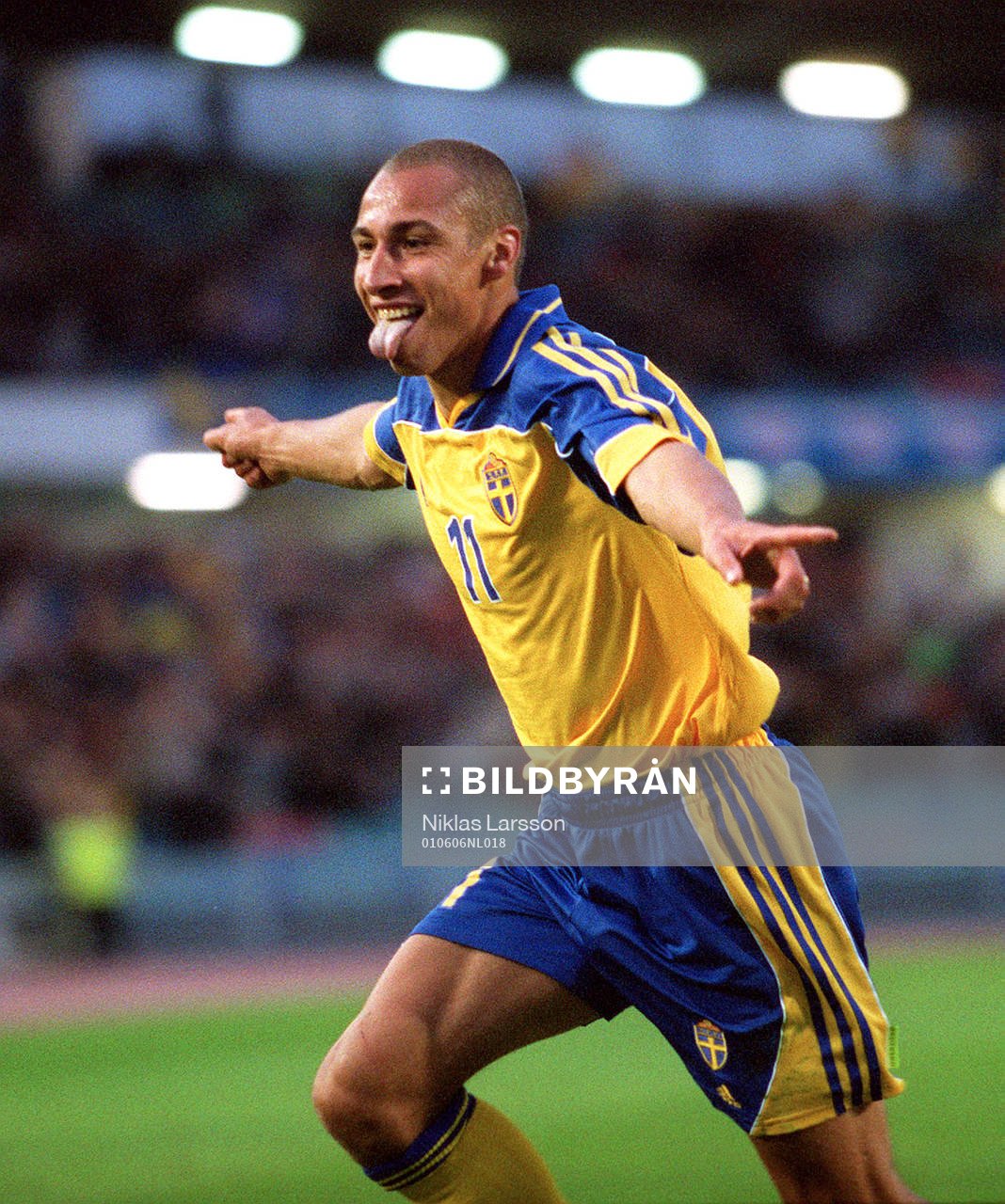 Henrik Larsson (Henke Larsson), Sverige, jubel, tunga