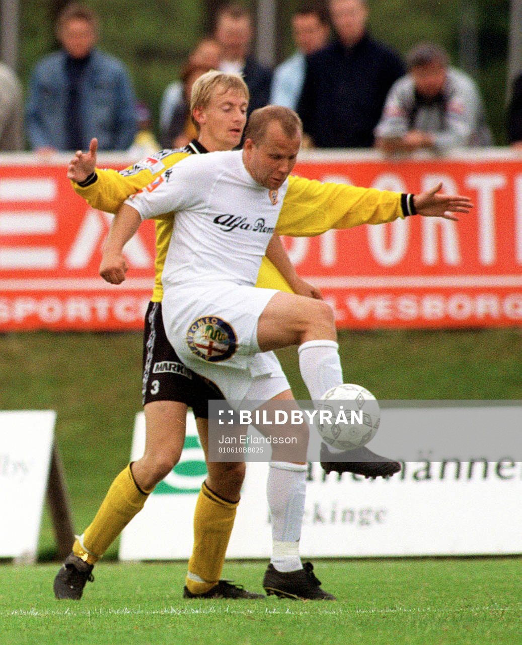 Kaj Eskelinen, Café Opera och Patrik Rosengren, Mjällby