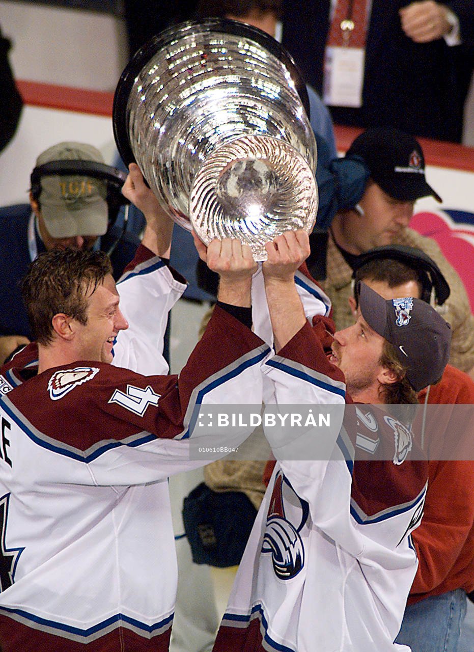 Rob blake och Peter Forsberg, Colorado (jubel, pokal)
