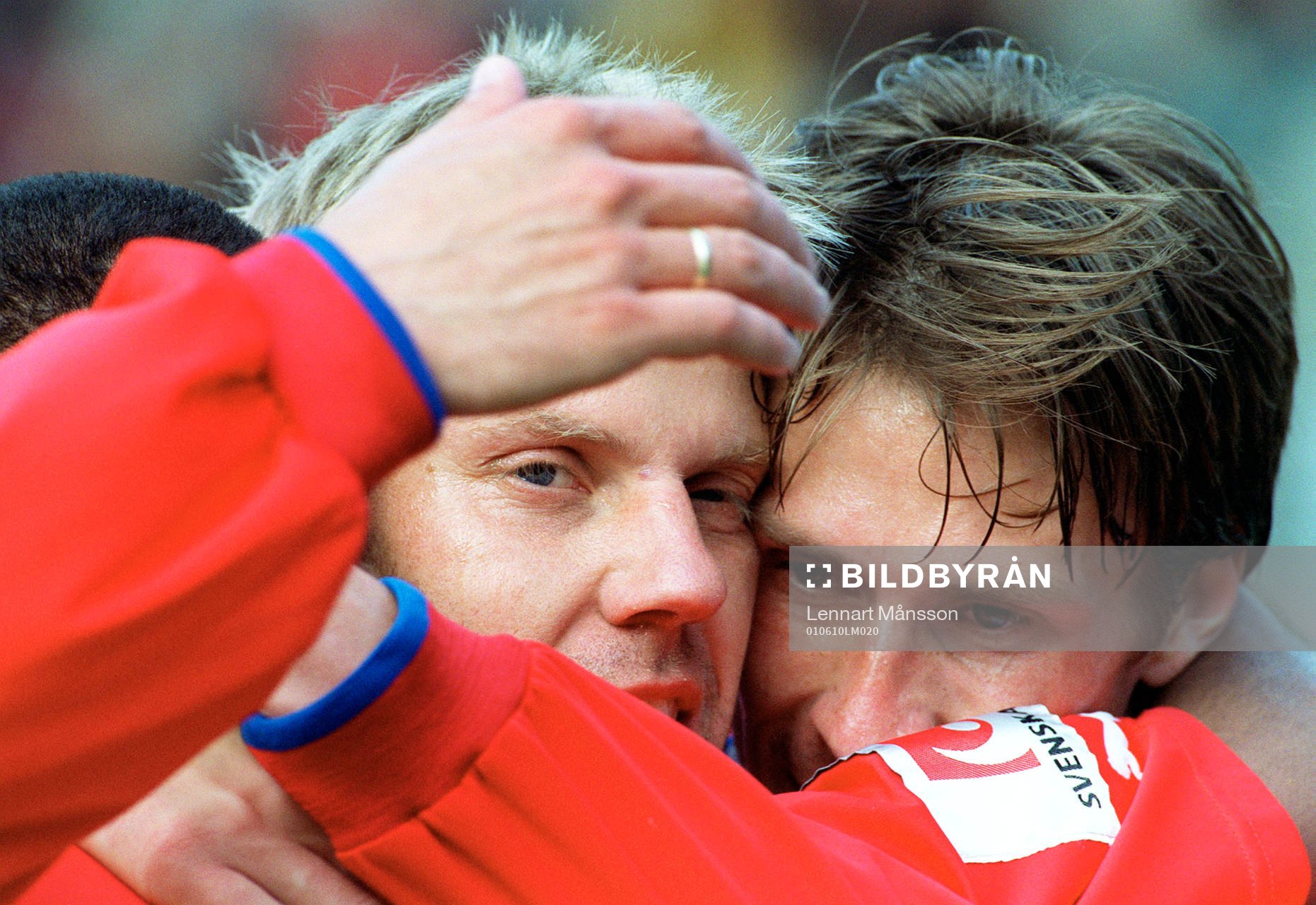 Tvåmålsskytten Hans Eklund, Helsingborg kramas om av