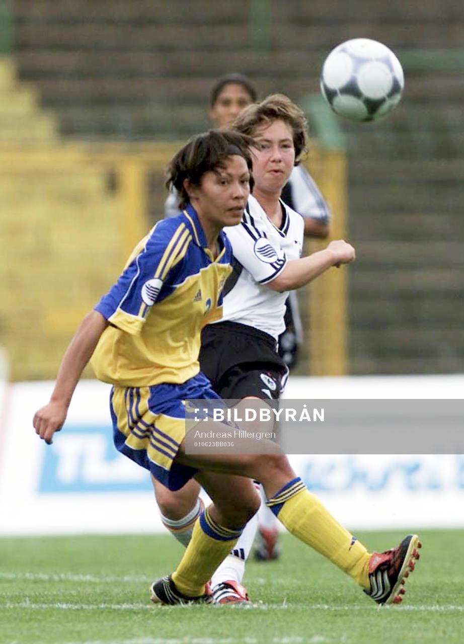 Jane törnqvist, Sverige och Maren Meinert, Tyskland
