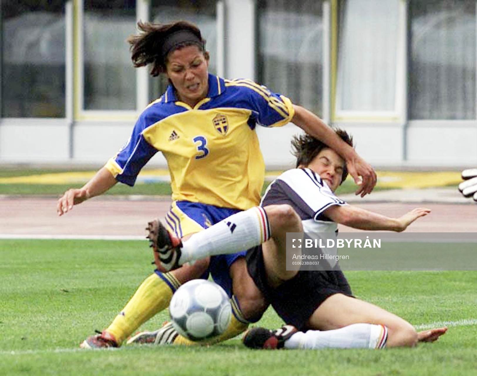 Jane Törnqvist, Sverige och Renate Lingor, Tyskland