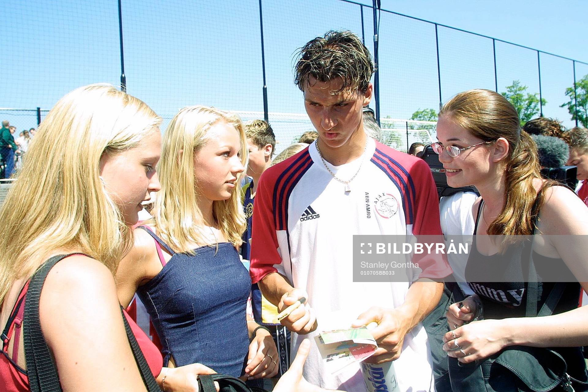 Ajax första träning för säsongen 2001/2002. Zlatan