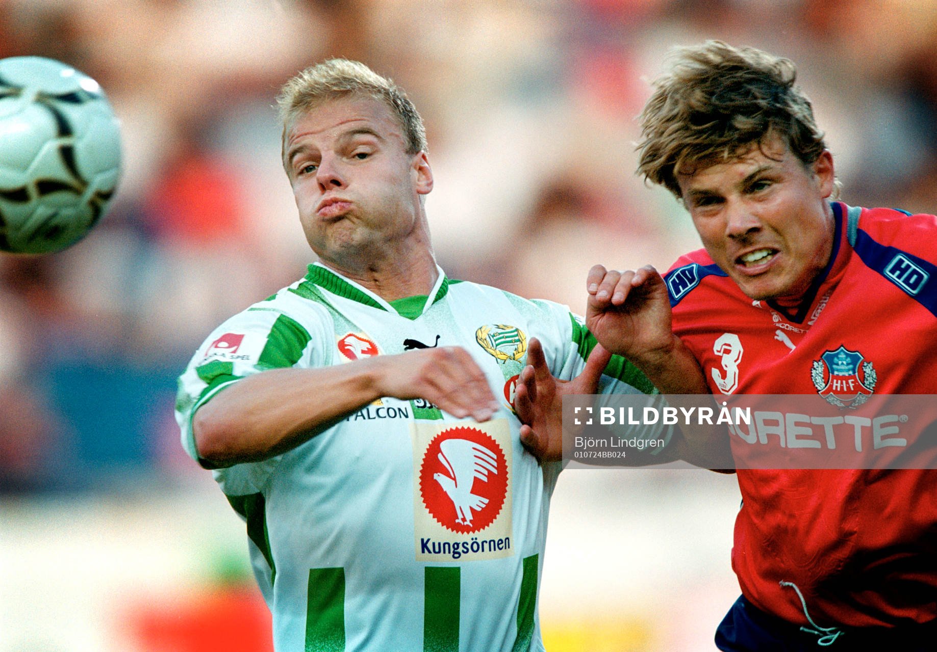  Andreas Hermansson, Hammarby och Ola Nilsson Helsingborg i nickduell.