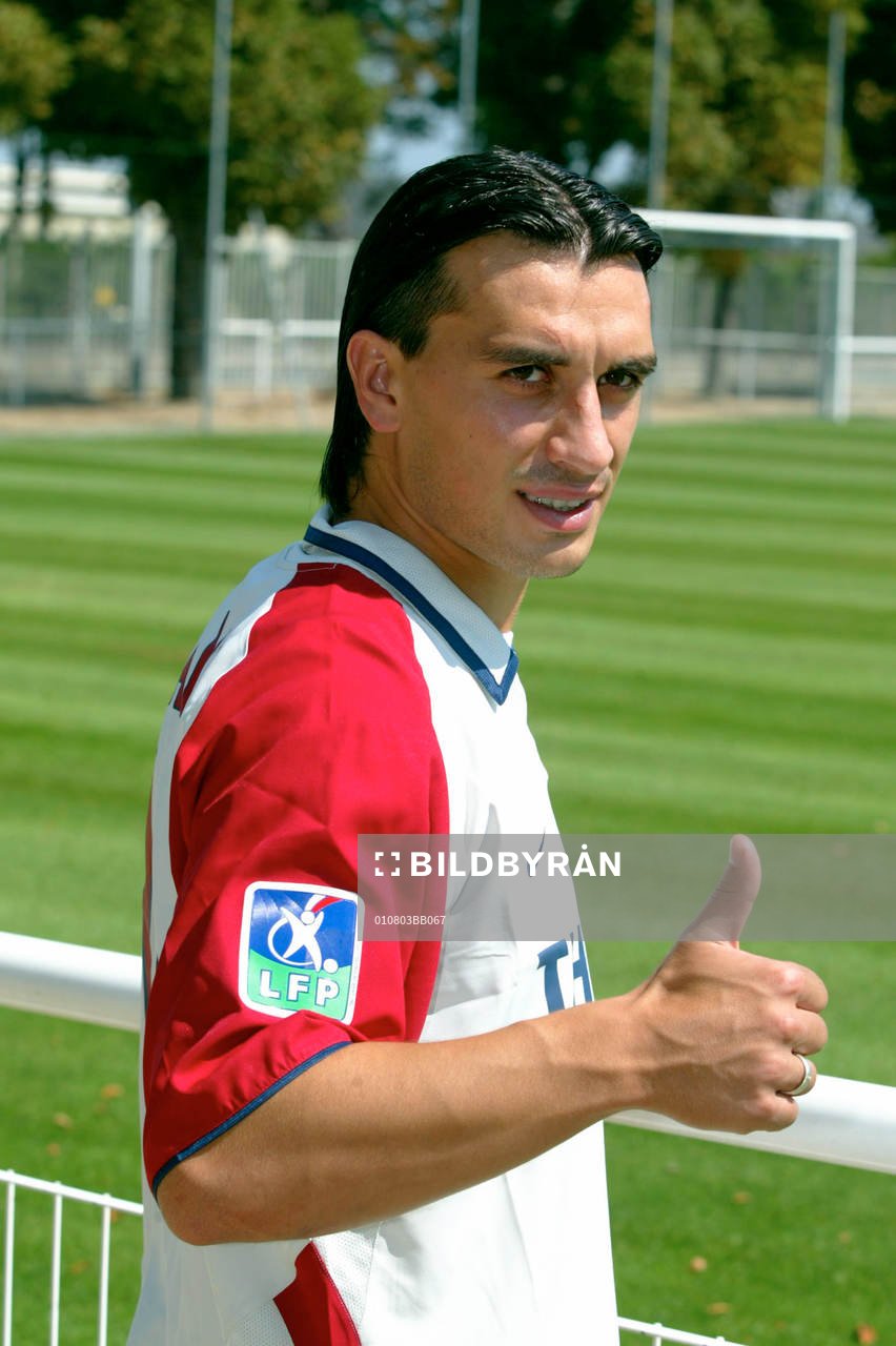 Hakan Yakin, Paris St Germain, PSG