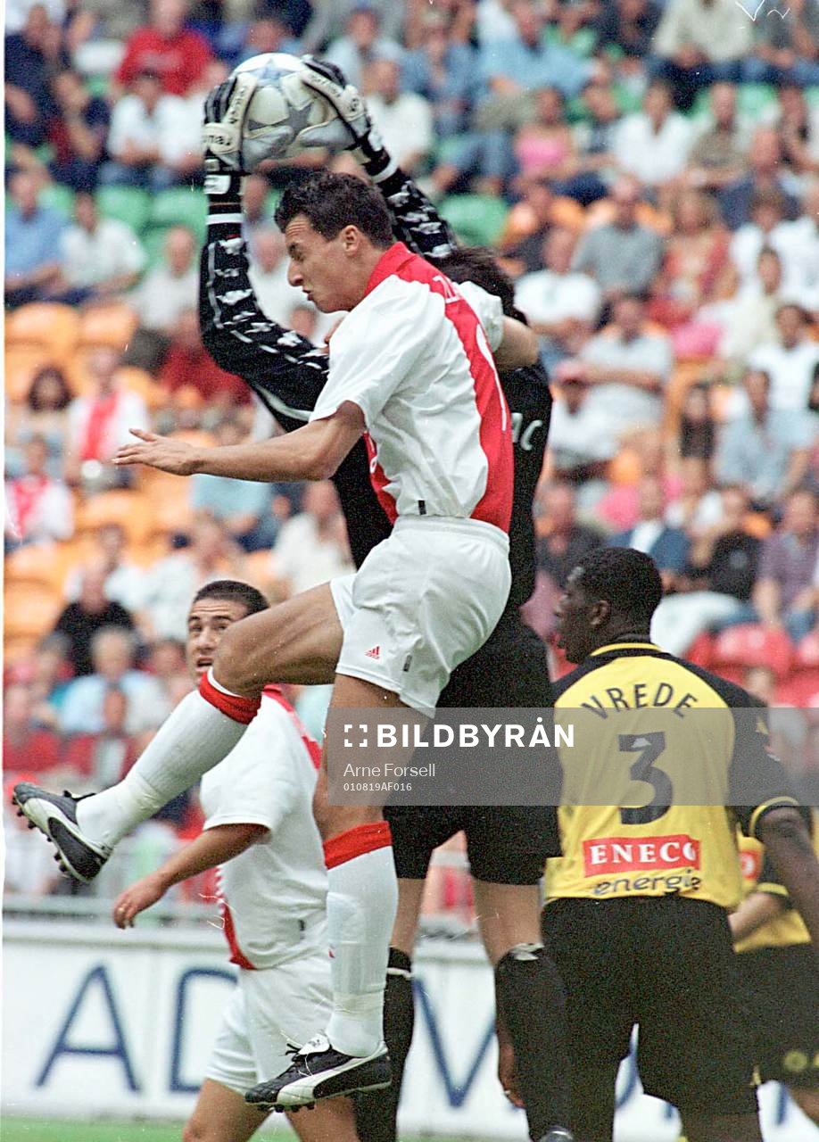 Zlatan Ibrahimovic, Ajax, debut