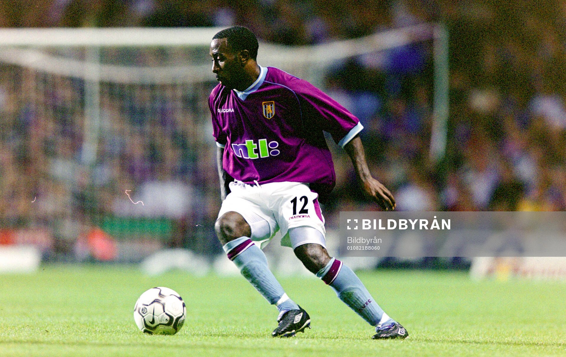 Football, UEFA Intertoto Cup, Final, Aston Villa - FC Basel 4-1: Darius Vassell of Aston Villa.