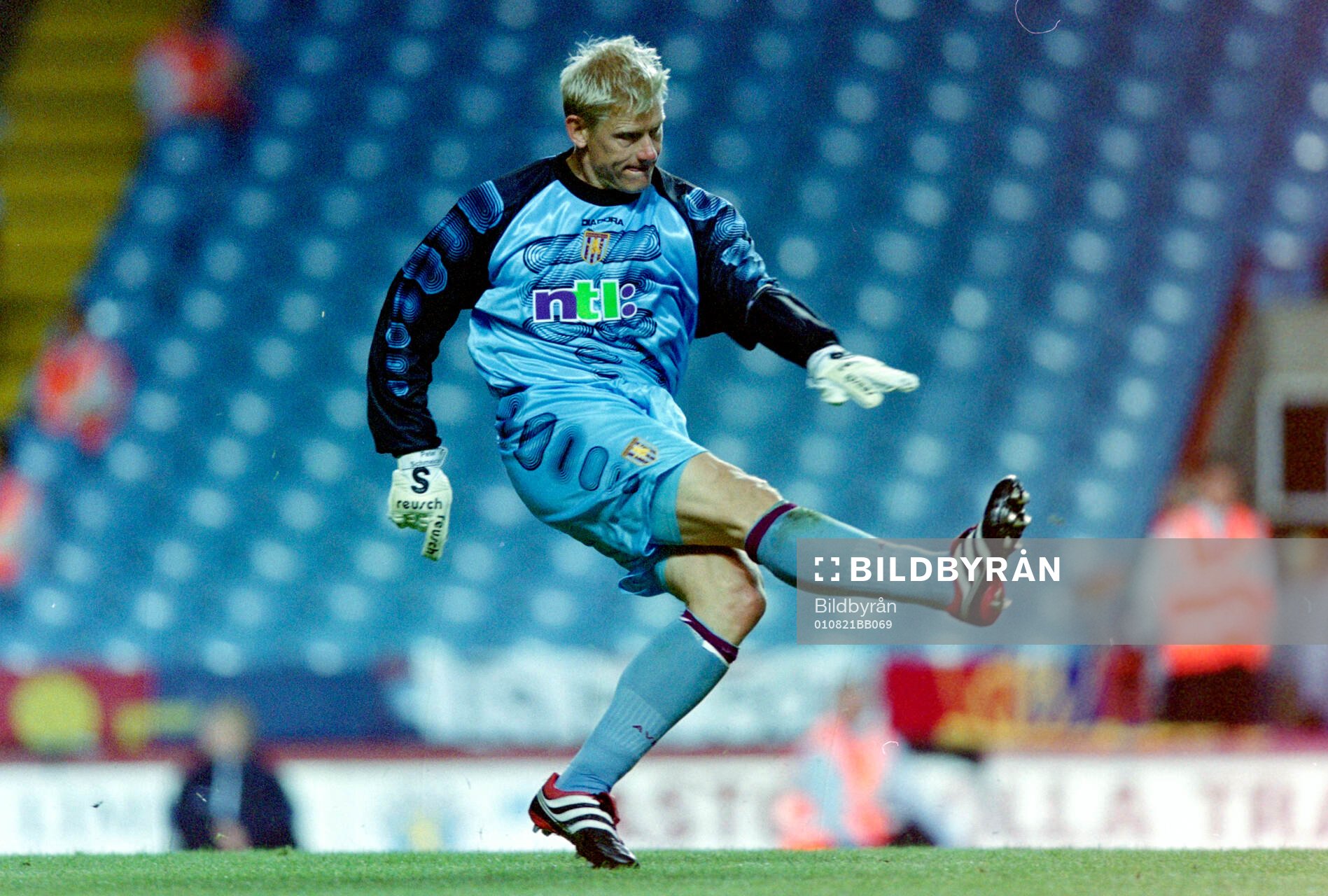 Football, UEFA Intertoto Cup, Final, Aston Villa - FC Basel