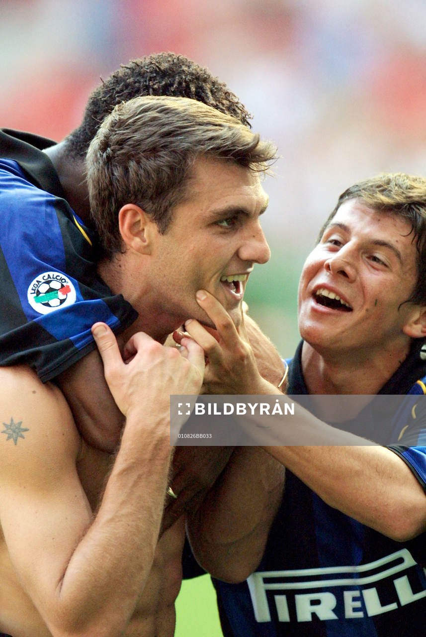 fotboll, italiensk, Christian Vieri, Inter, jubel