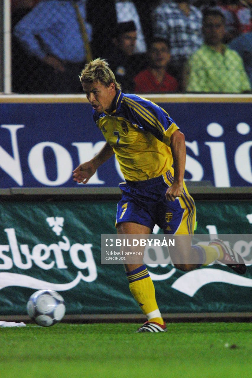 Niclas Alexandersson, Sverige med bollen