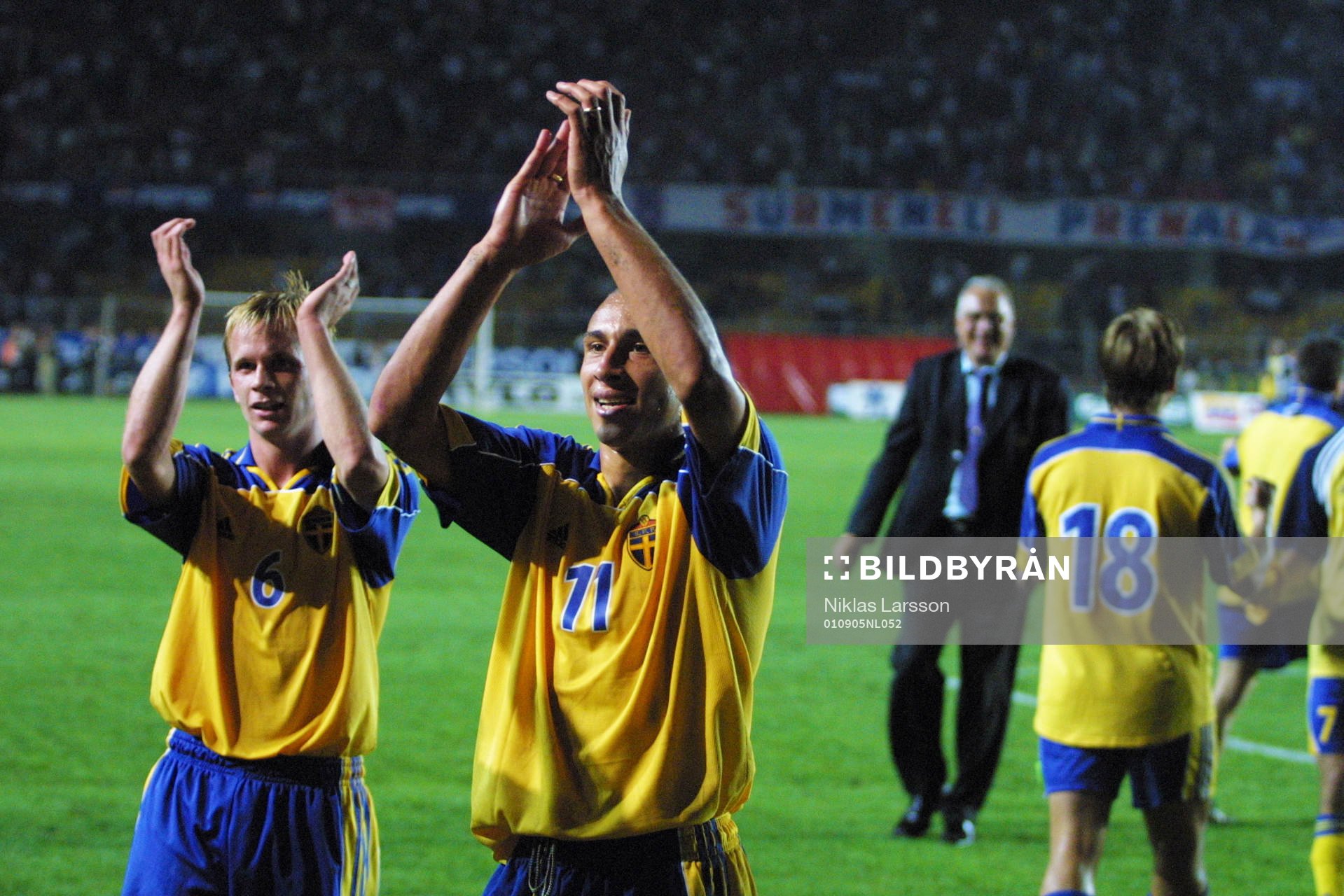 Tobias Linderoth och Henrik Larsson, Sverige jublar