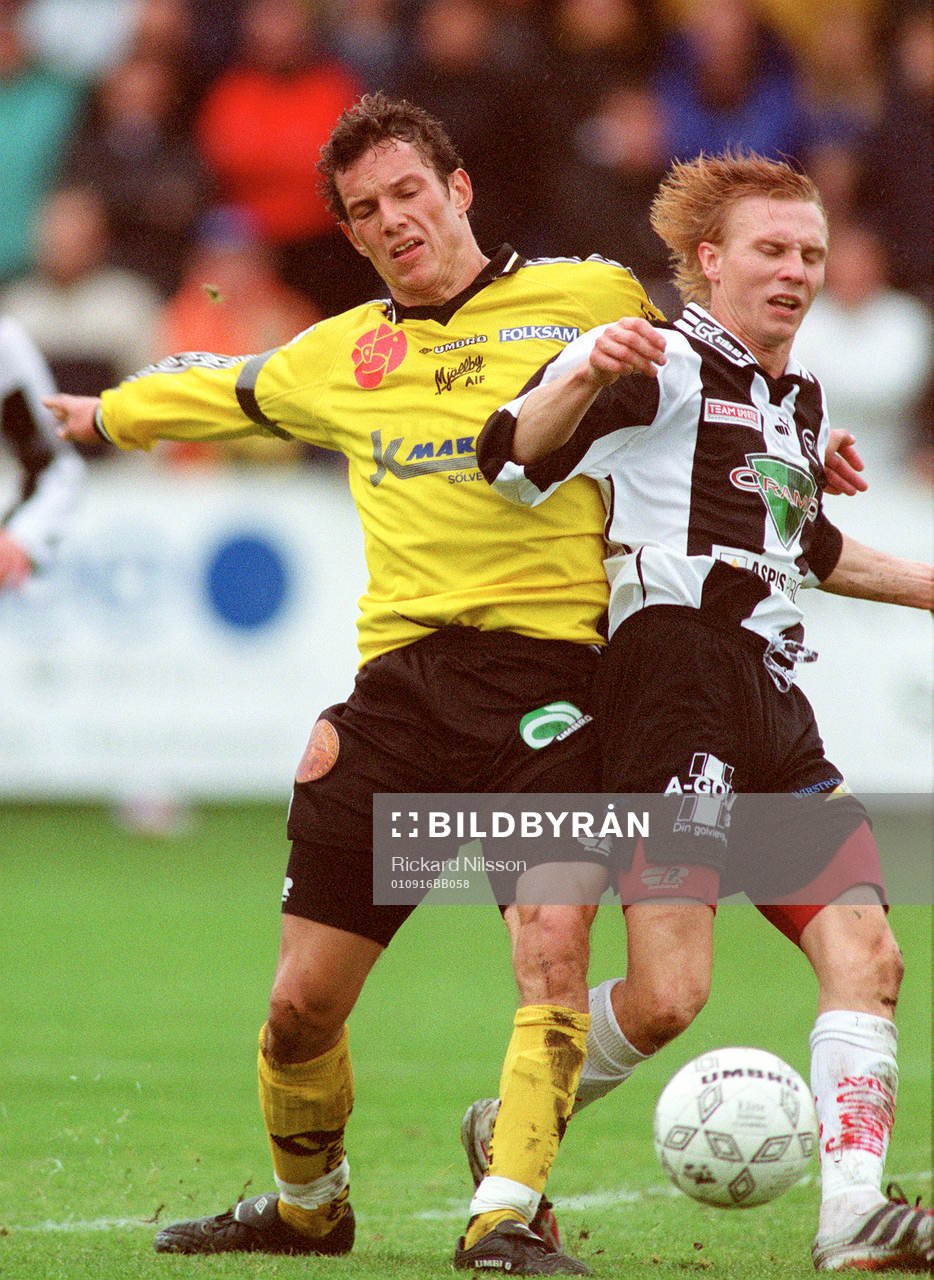 Peter Hiir-Salakka, Mjällby och Lars Åkerberg, Sylvia