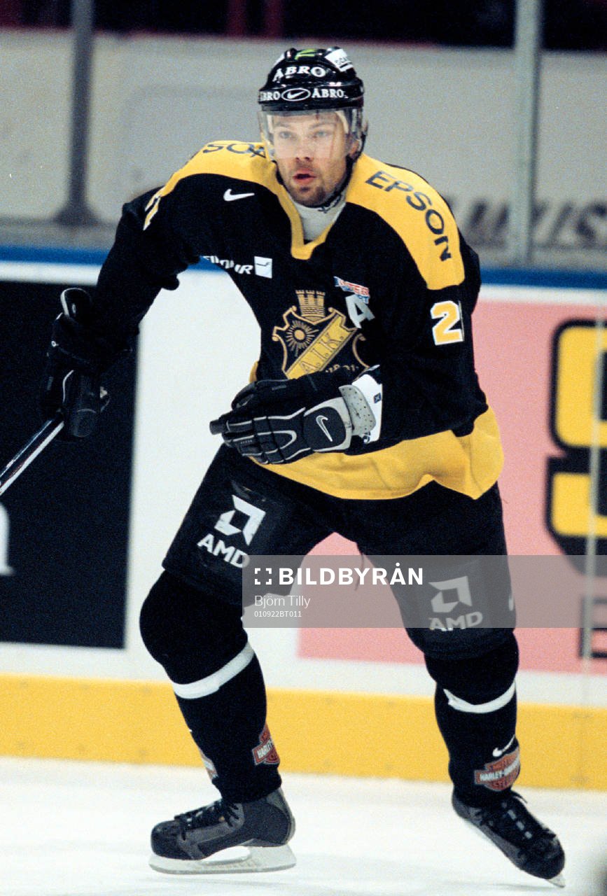 Ishockey, Elitserien. Toni Sihvonen, AIK