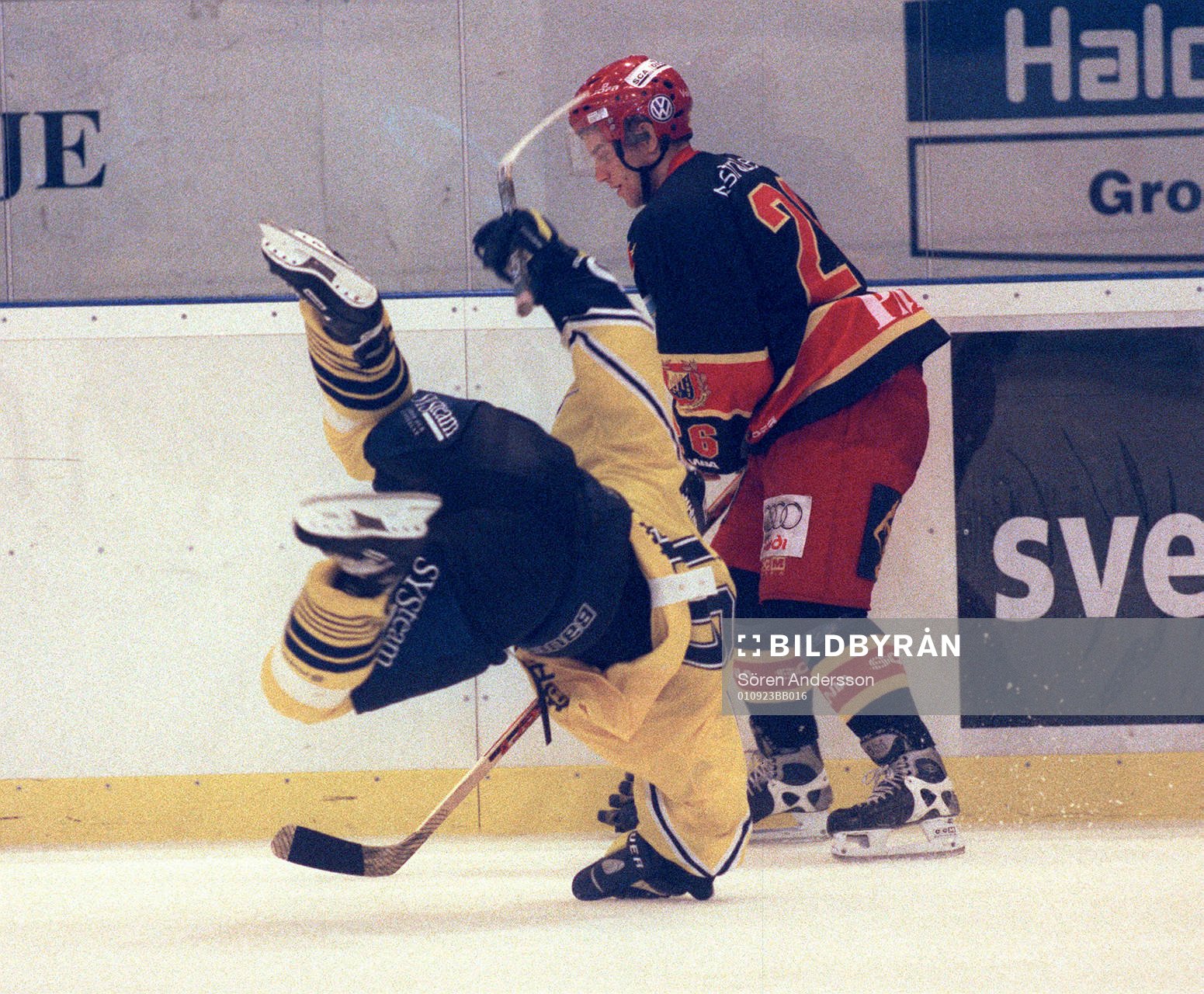 Ratislav Pavlikovsky, HV 71 och Mattias Carlsson,