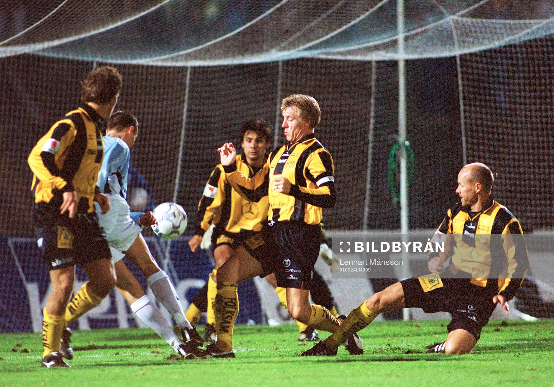 Jon Jönsson, Malmö skjuter