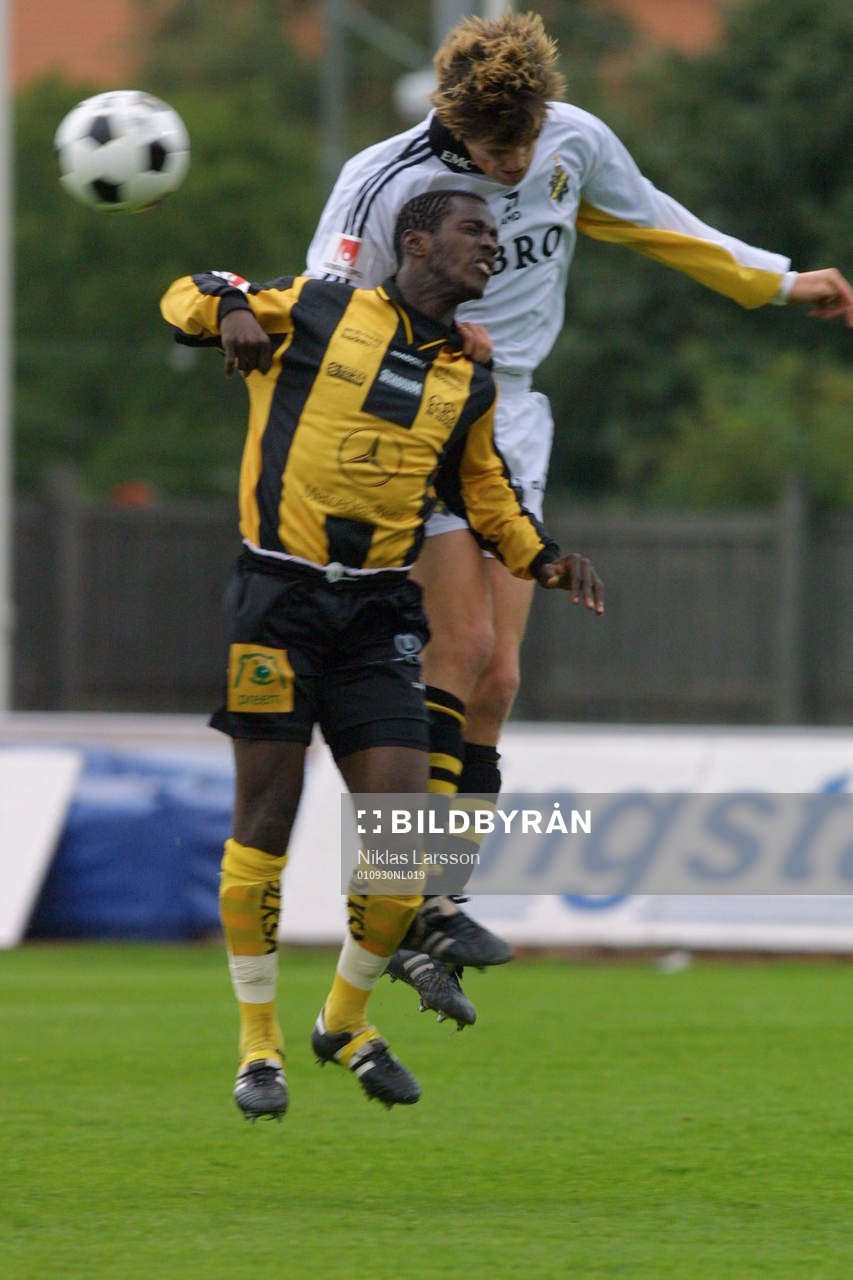 Dulee Johnson, Häcken
