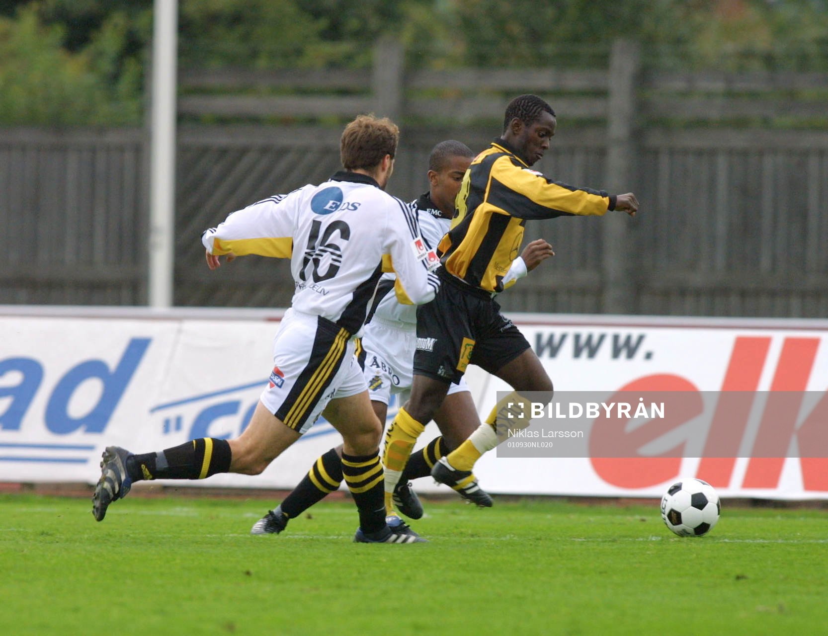 Dulee Johnson, Häcken