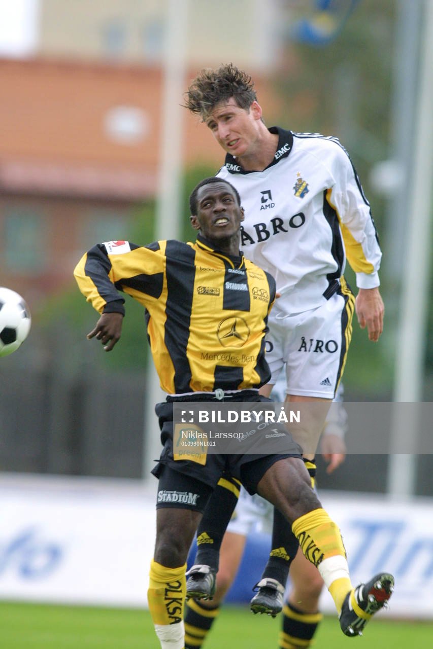 Dulee Johnson, Häcken