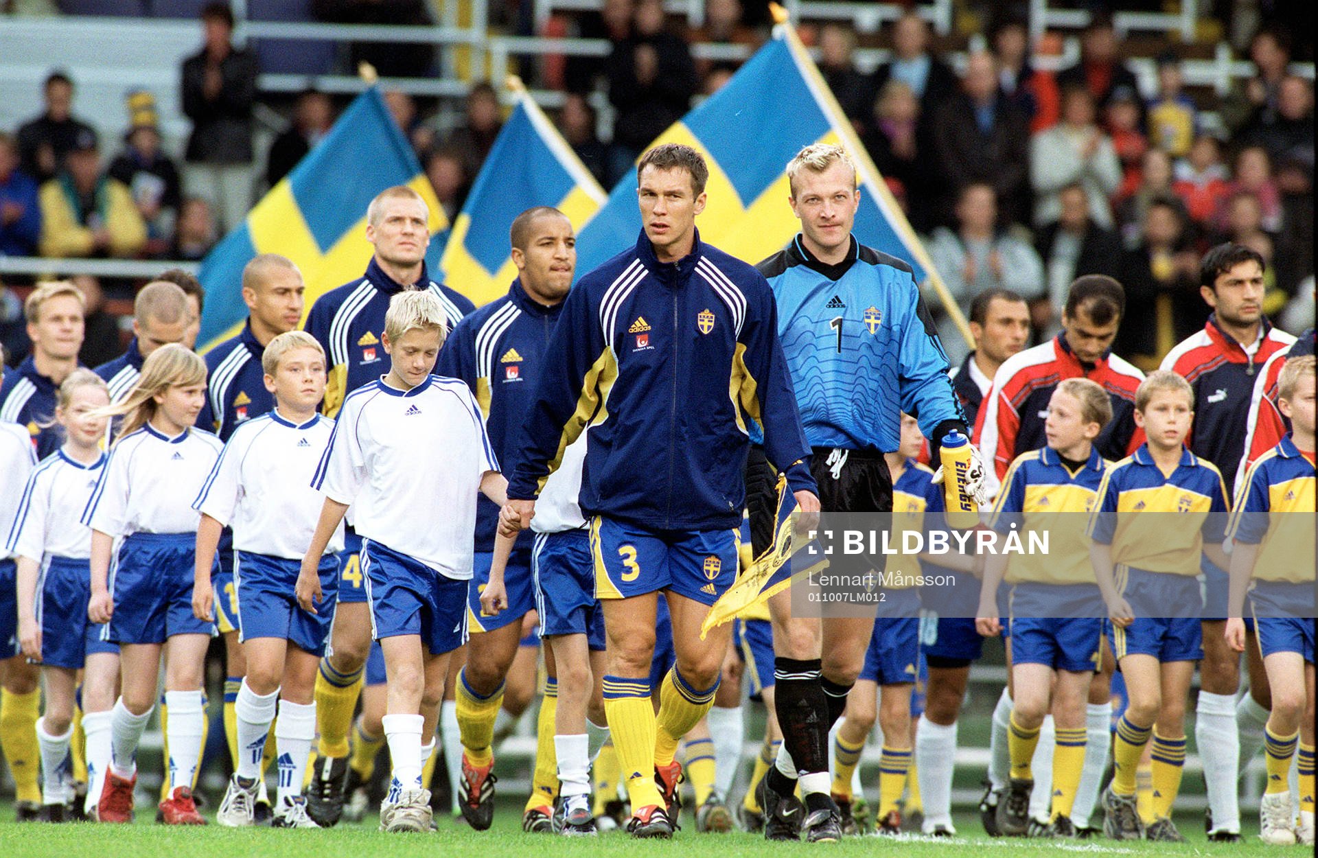 Inmarsch, fanor, knatte, Sverige