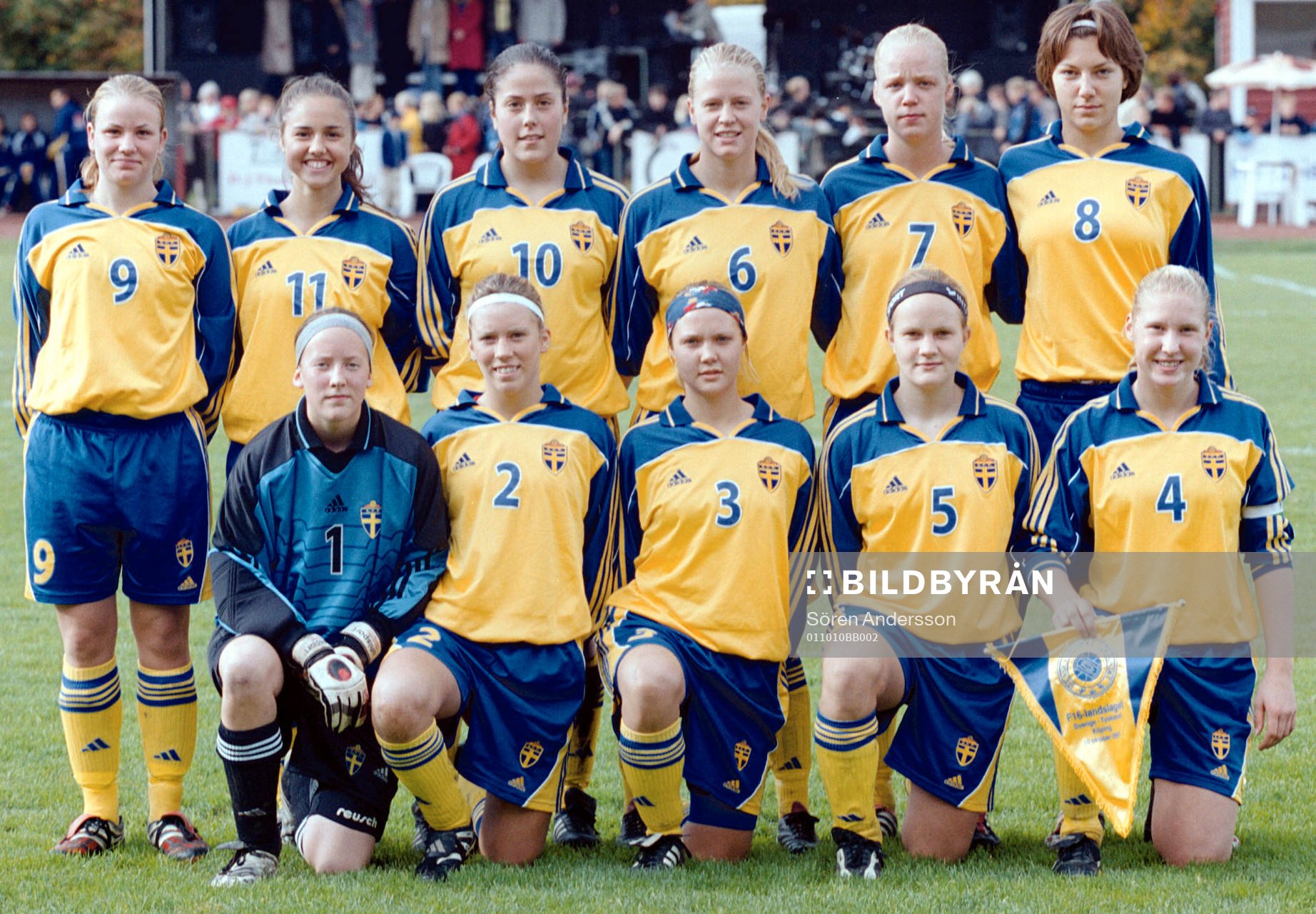 Karin Palm, Maria Nordbrandt, Madelaine Edlund, Natalie Tingvall, Caroline Seger, Linda Forsberg, sittande, Jenny Olsson, Elin Härén, Caroline Lindblad, Stina Ekdahl, Maria Karlsson, Sverige.