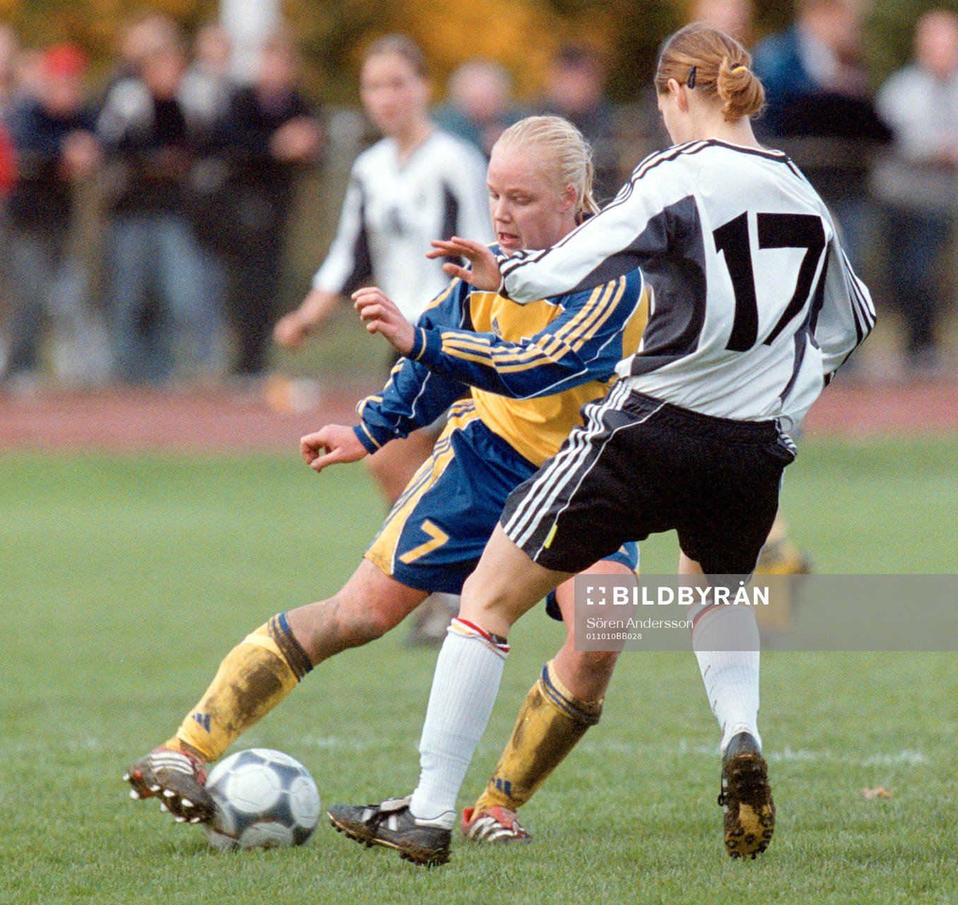  Caroline Seger, Sverige och Katharina Griessemer, Tyskland.