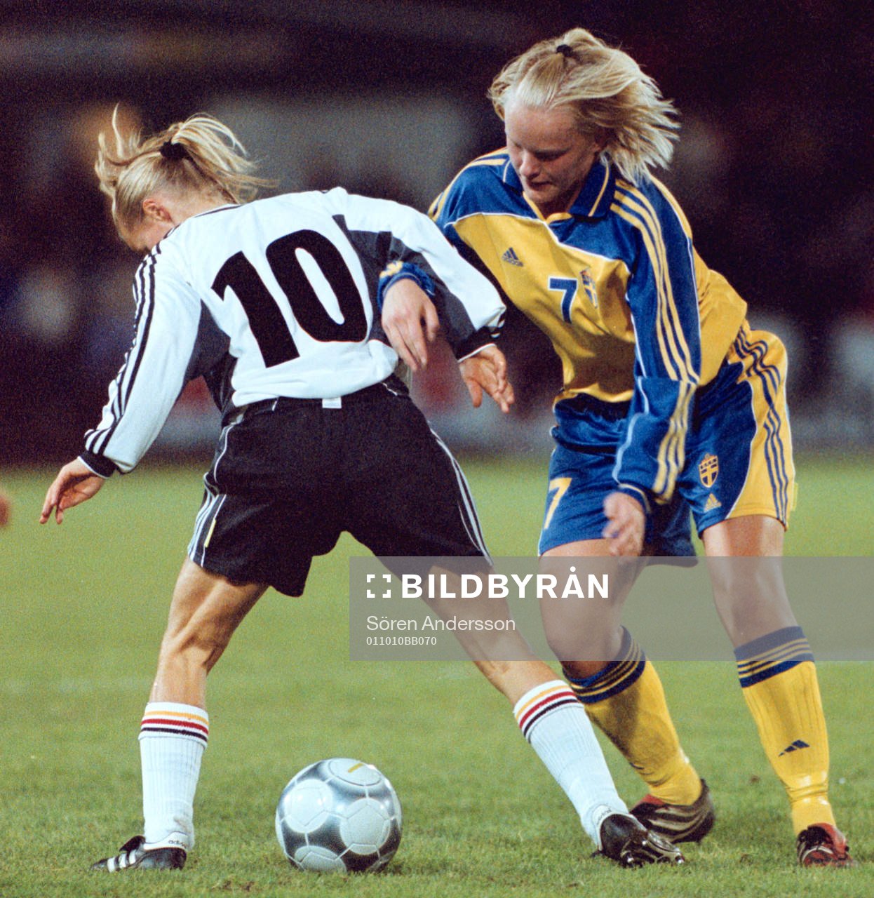  Nilla Fischer, Sverige och Annelie Brendel, Tyskland.