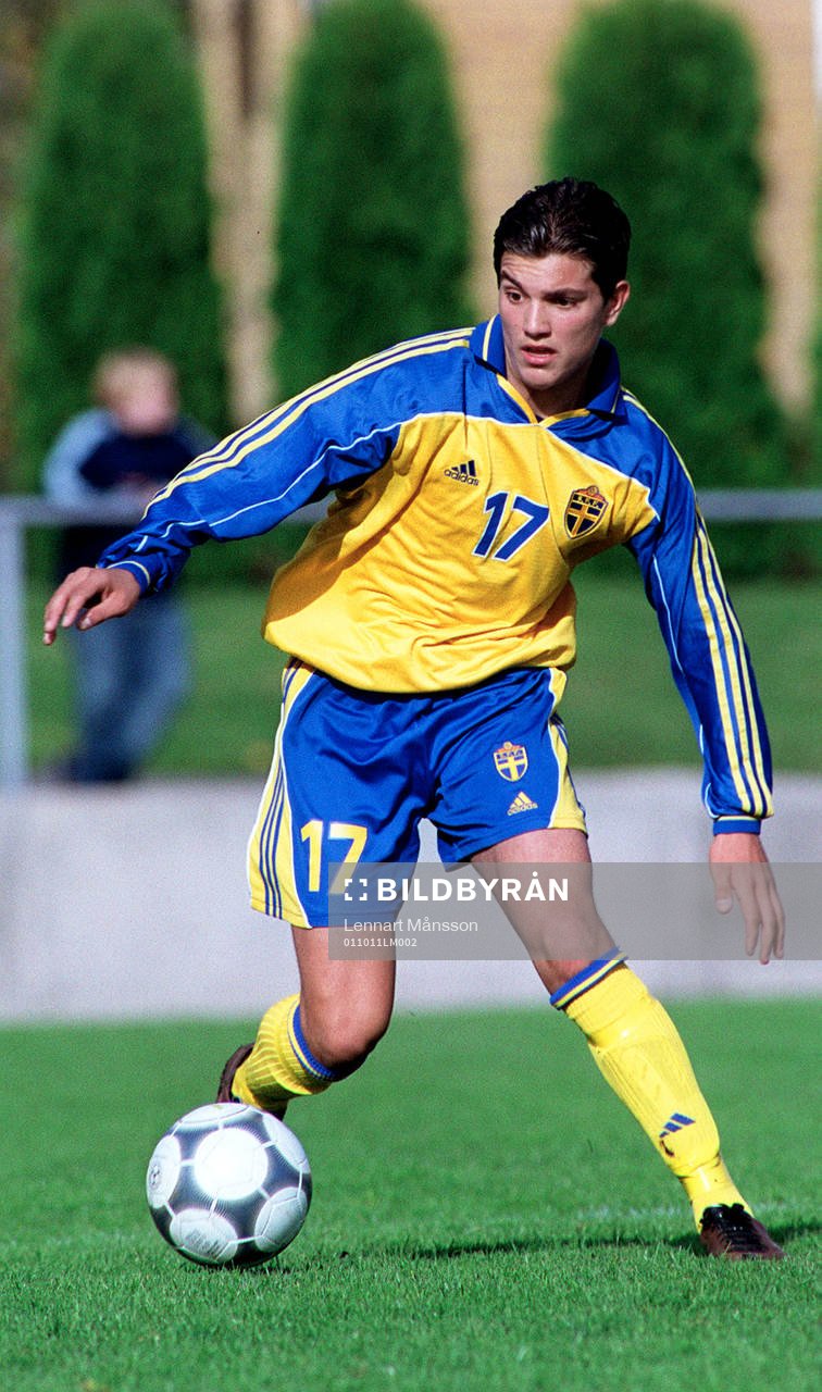 Fotboll P15, Labinot Harbuzi, Sverige