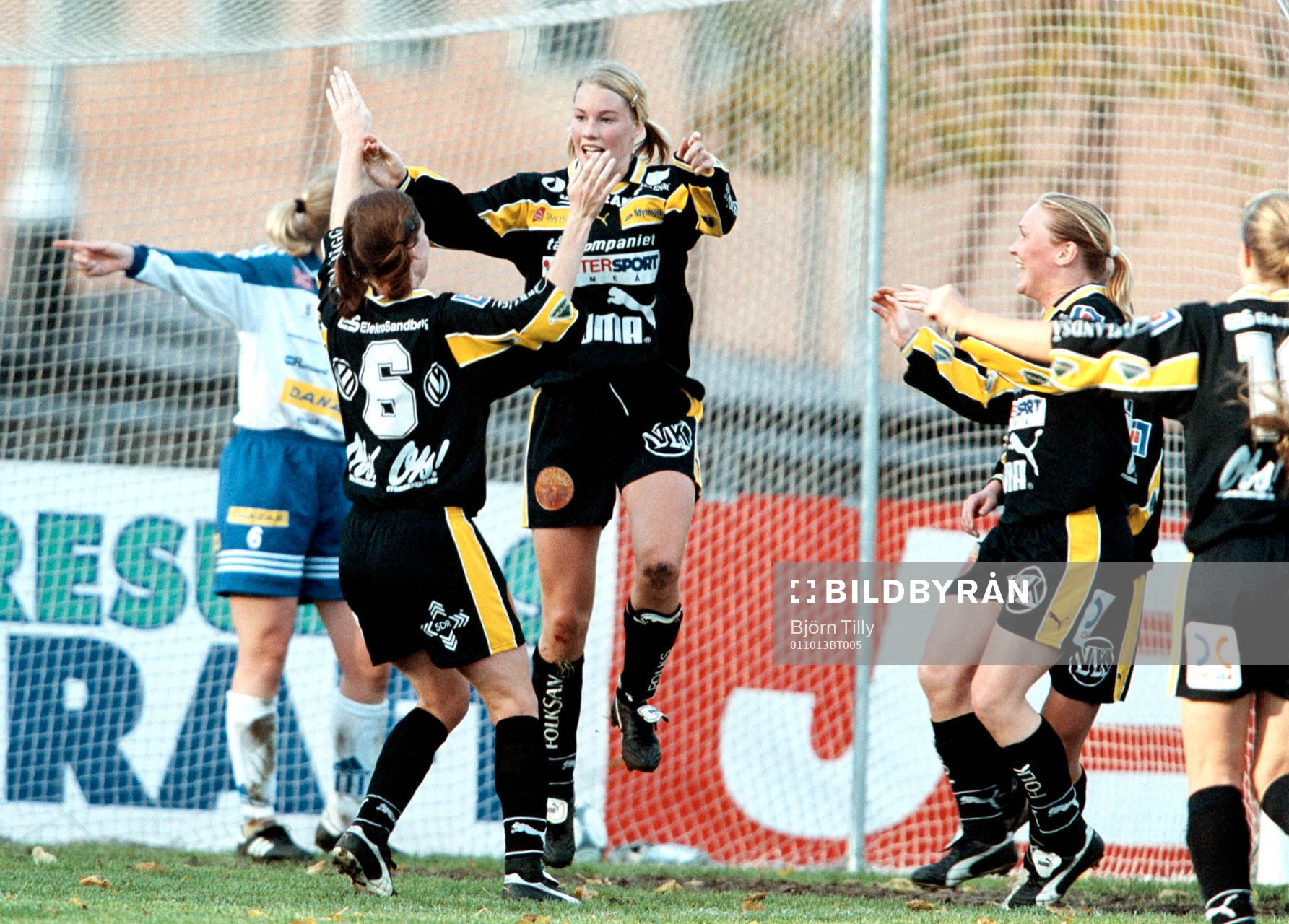 Malin Moström, Hanna Marklund och Frida Östberg i en