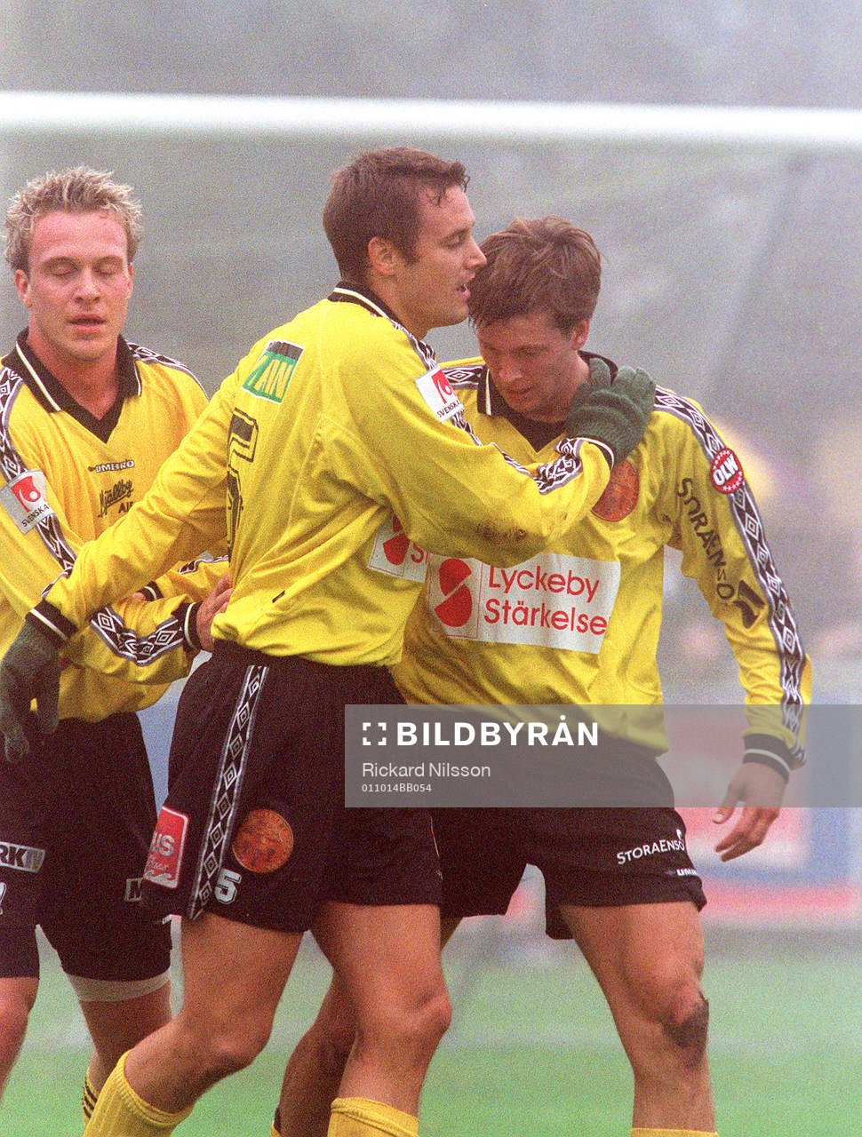 Marcus Ringberg, klappas om av Marcus Ekenberg och