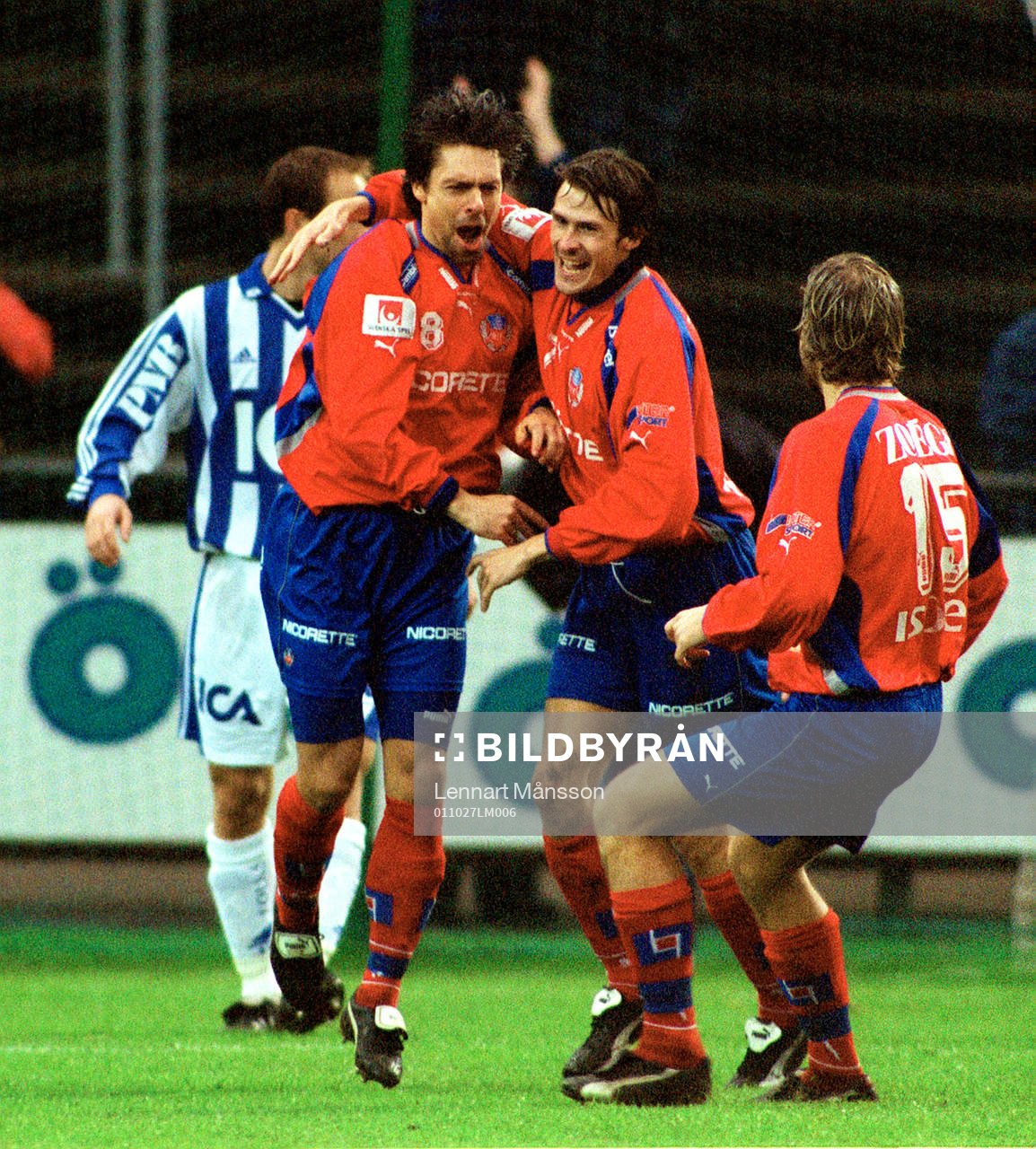 Målskytten Lars Bakkerud och Michael Hansson, Helsingborg