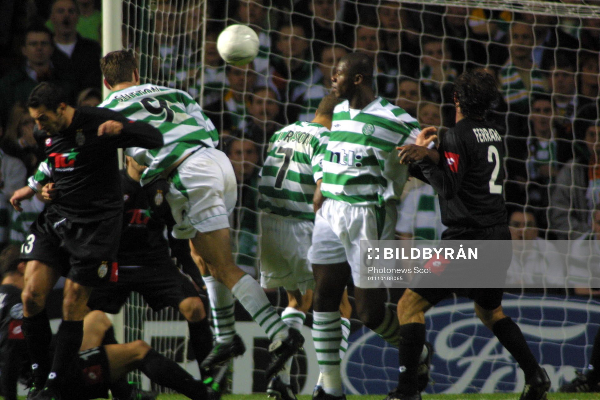  Chris Sutton, Celtic gör mål.