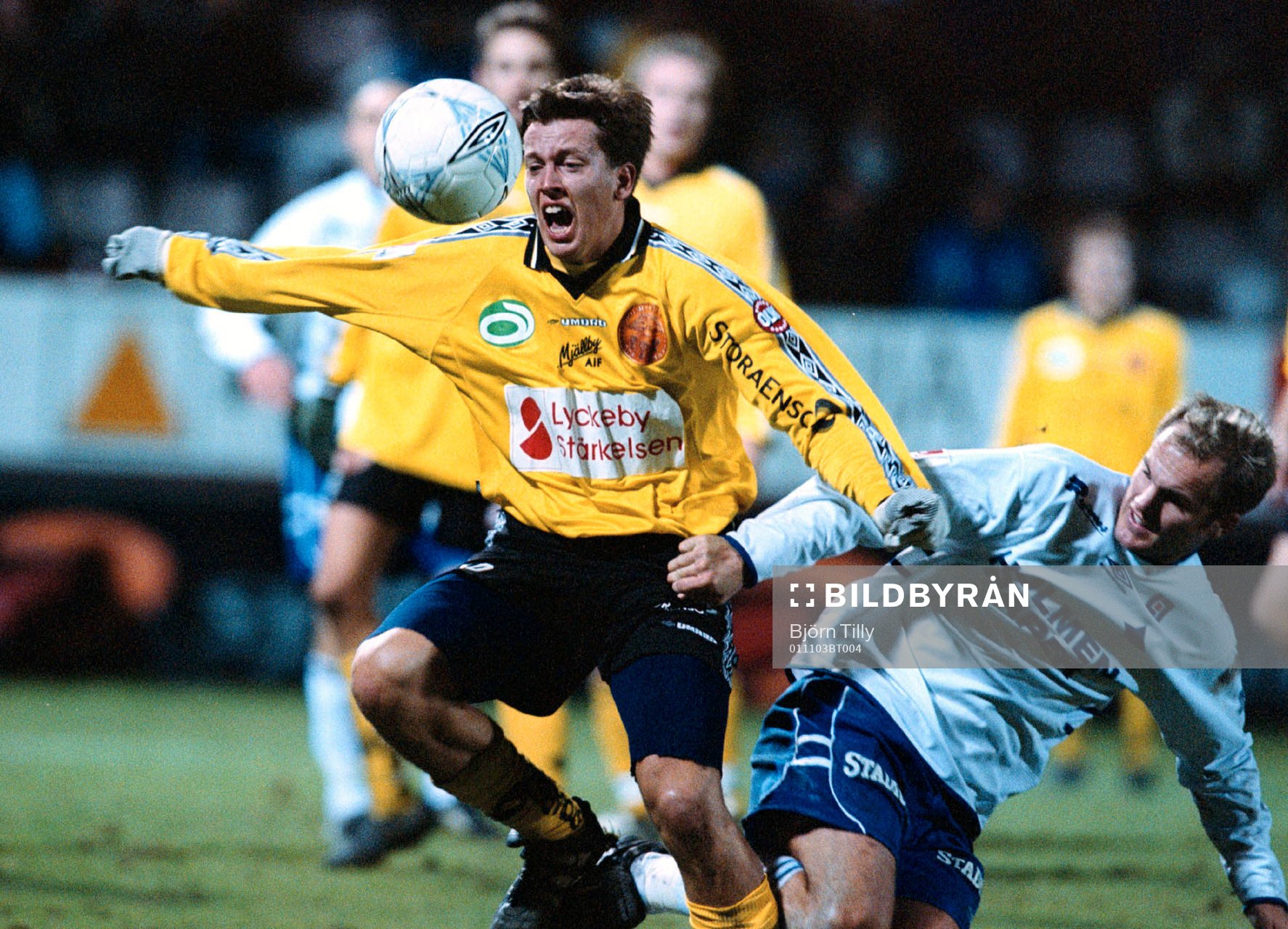 Fotboll, Kval till Allsvenskan. Christian Augustsson tas