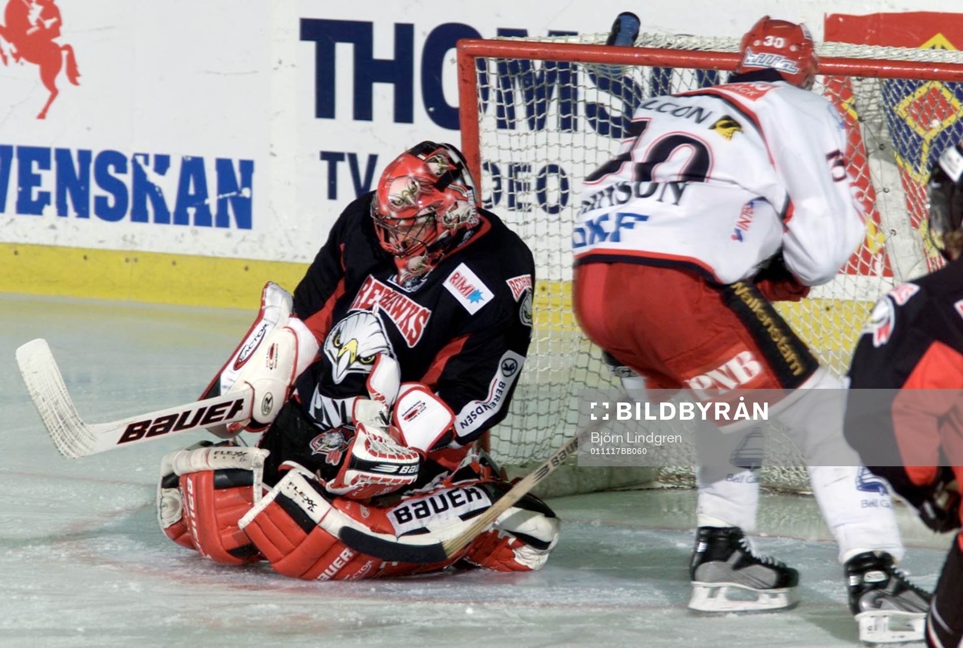 Andreas Hadelöv, Malmö, räddar Jonas Johnsos, Frölunda,