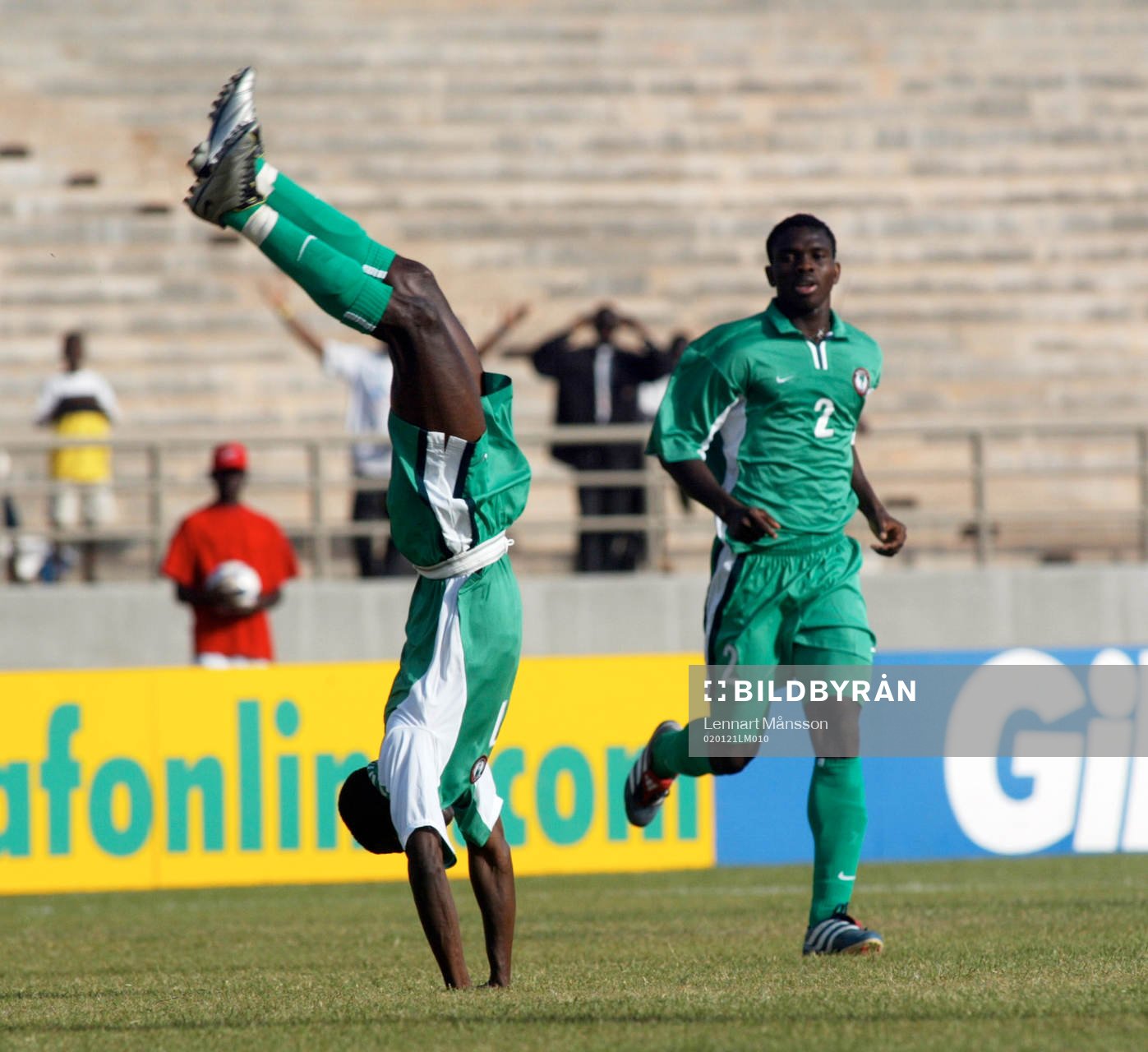 Så lycklig han blev, matchhjälten Julius Aghahowa, Nigeria