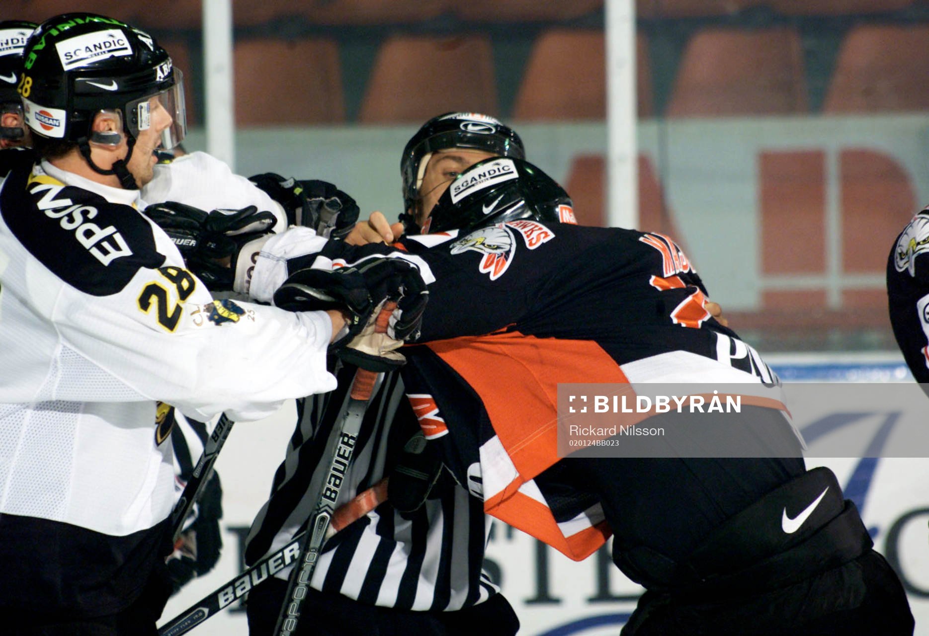 Thomas Johansson, AIK i en fight med Xavier Majic, Malmö