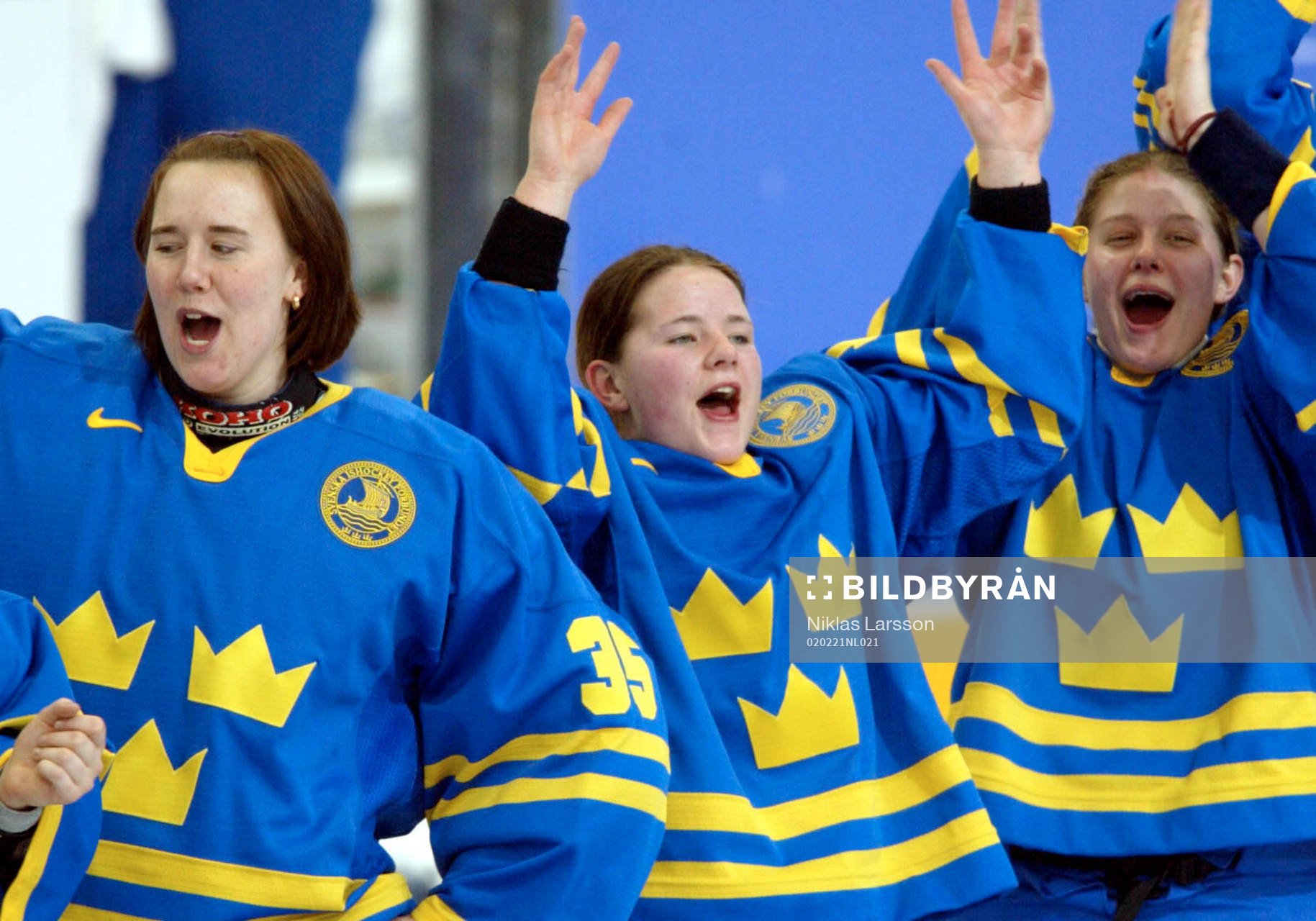 Hjältarna! Evelina Samuelsson och målvakten Annica Ahlen