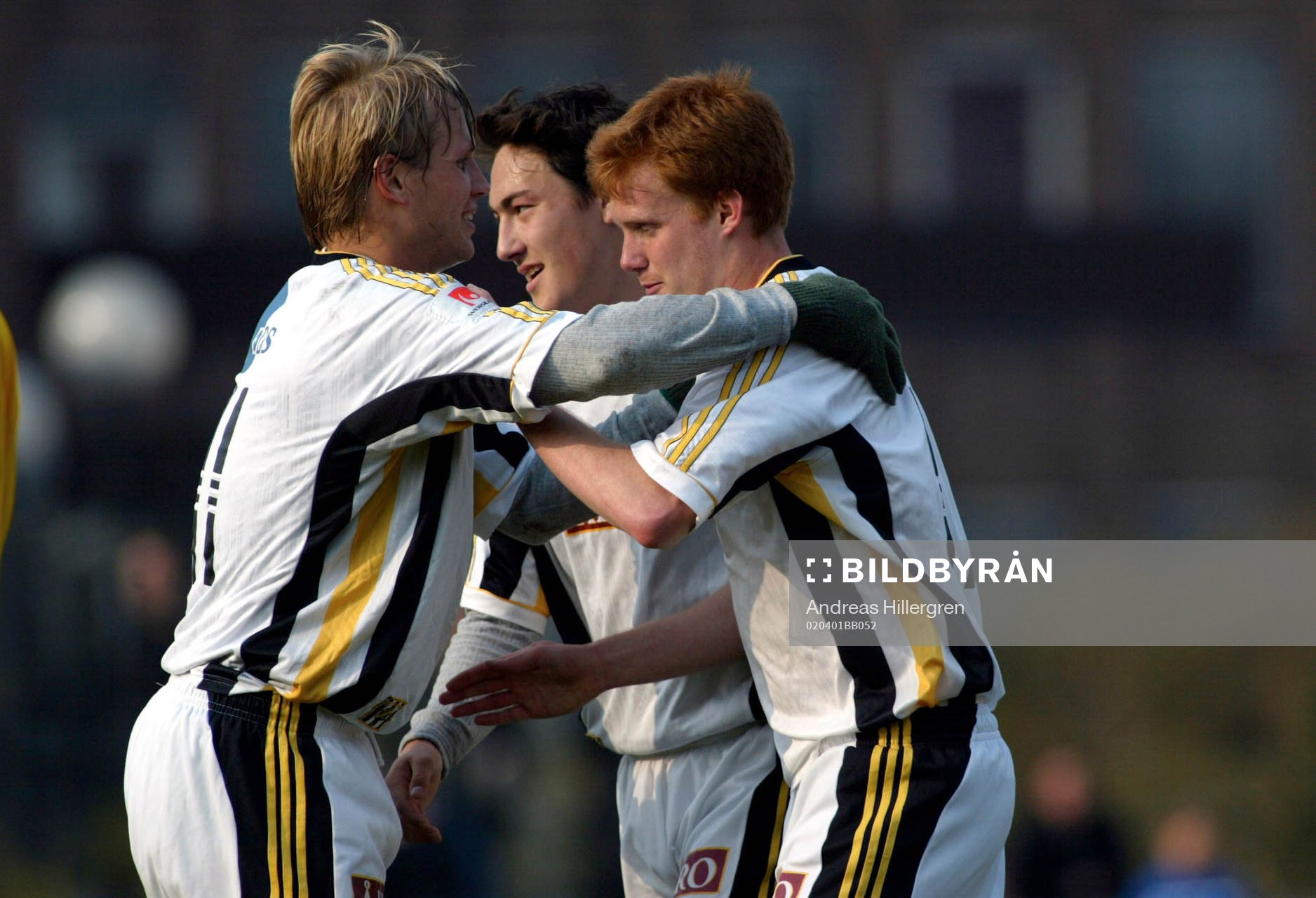 Patric Andersson, AIK gratuleras av Martin Åslund och