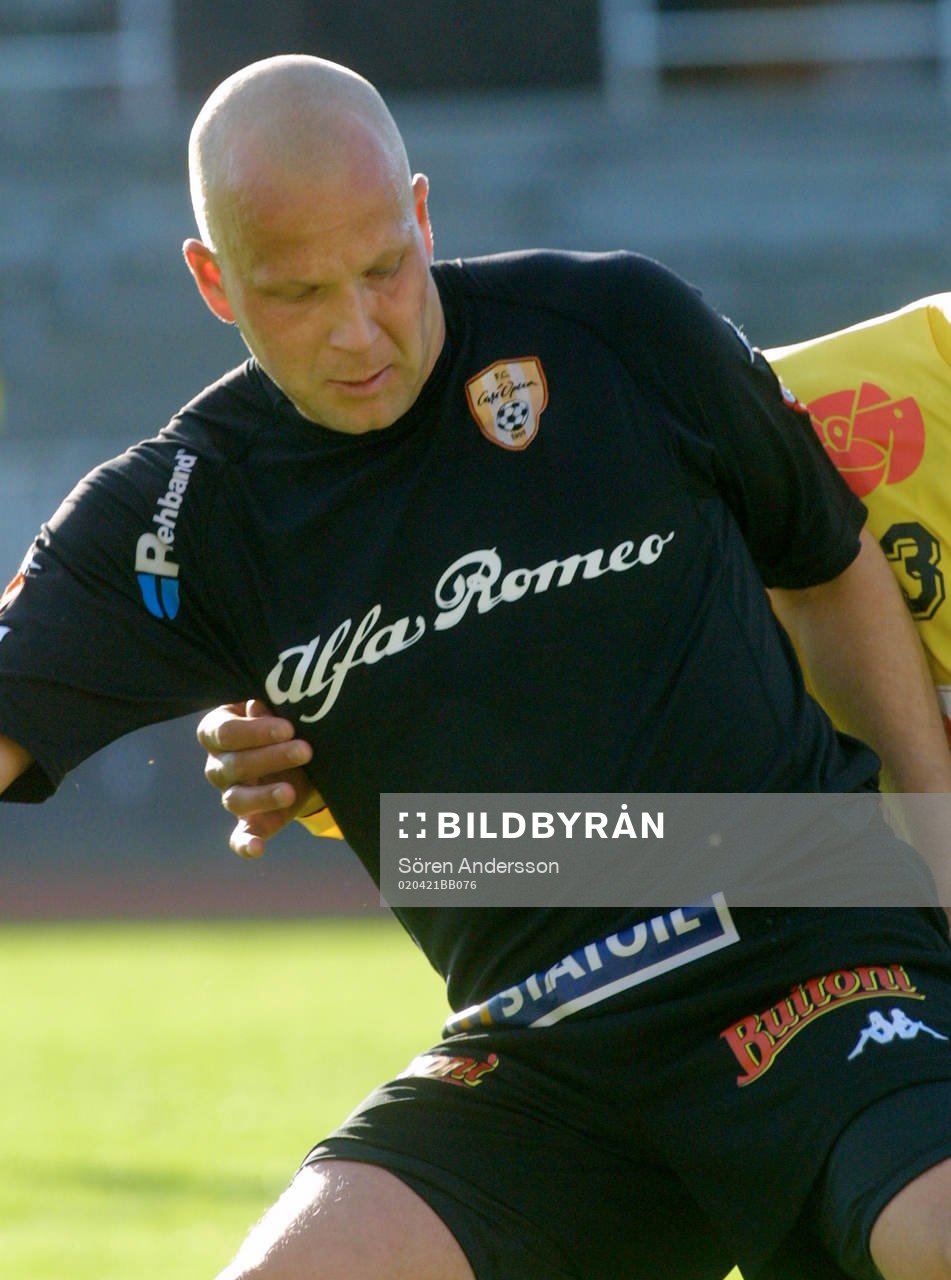 Kaj Eskelinen, Café opera