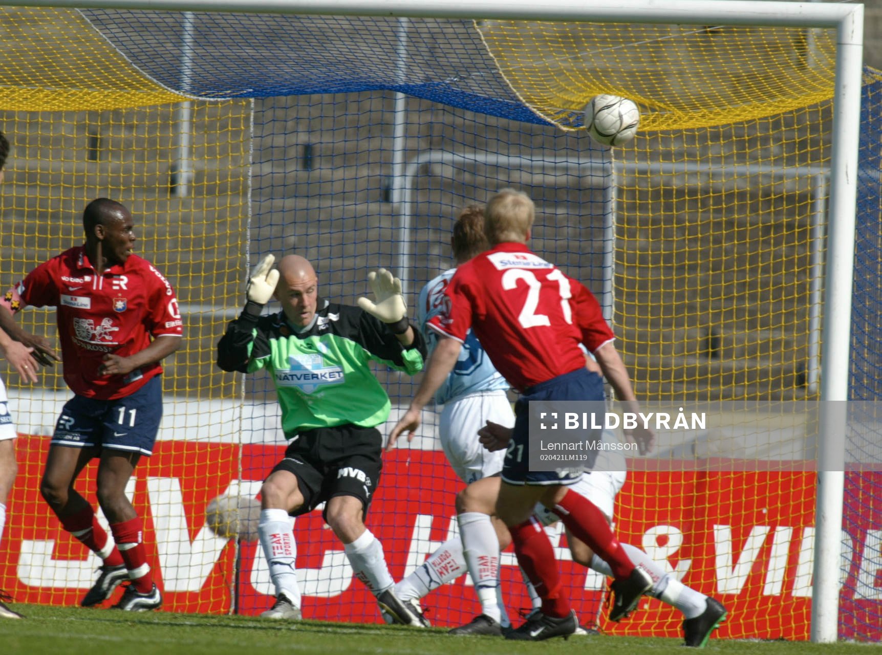 Johan Anegrund, Örgyte, gör matchens enda mål bakom Lee