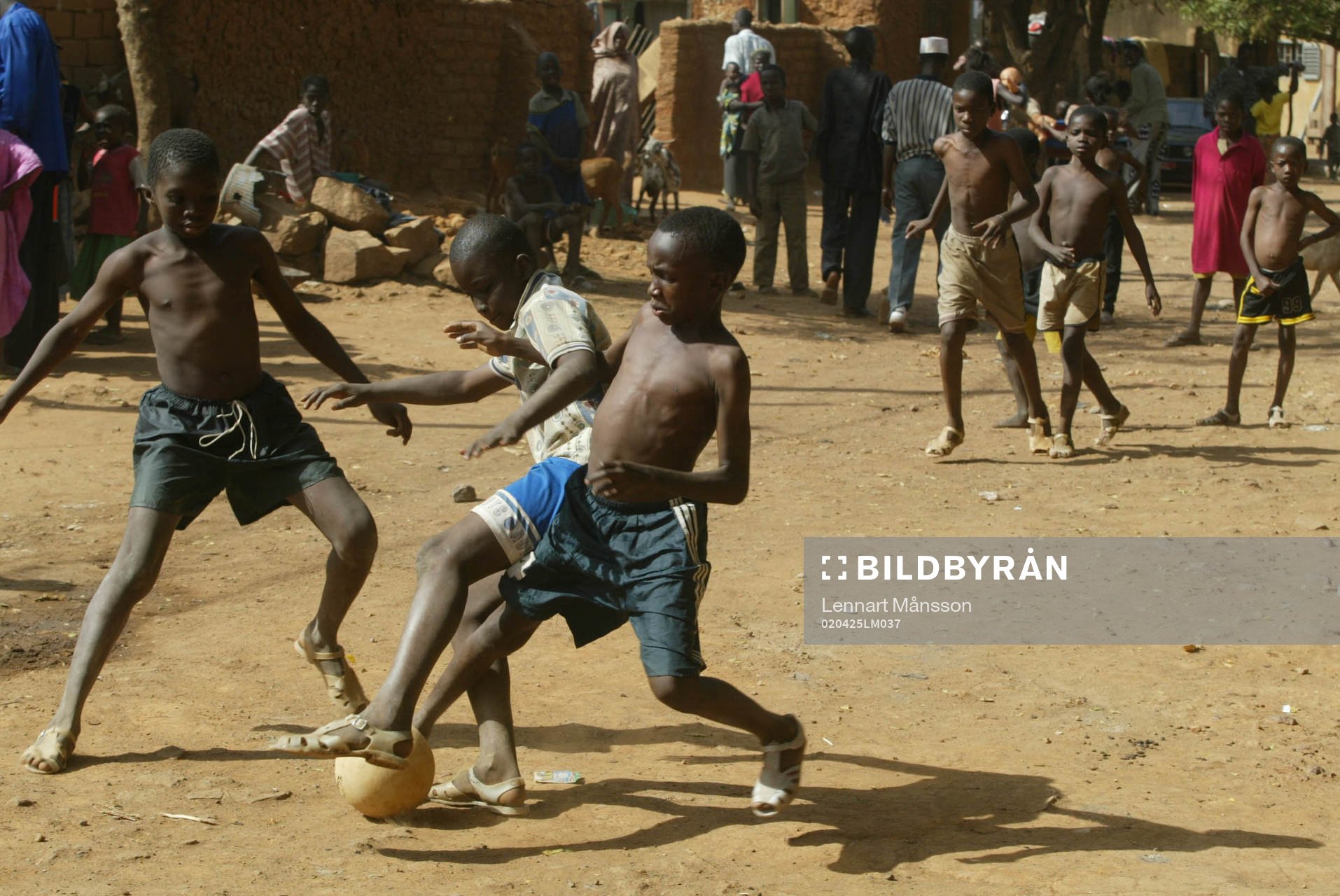 Afrikanska mästerskapen i fotboll i Mali. På Malis gator