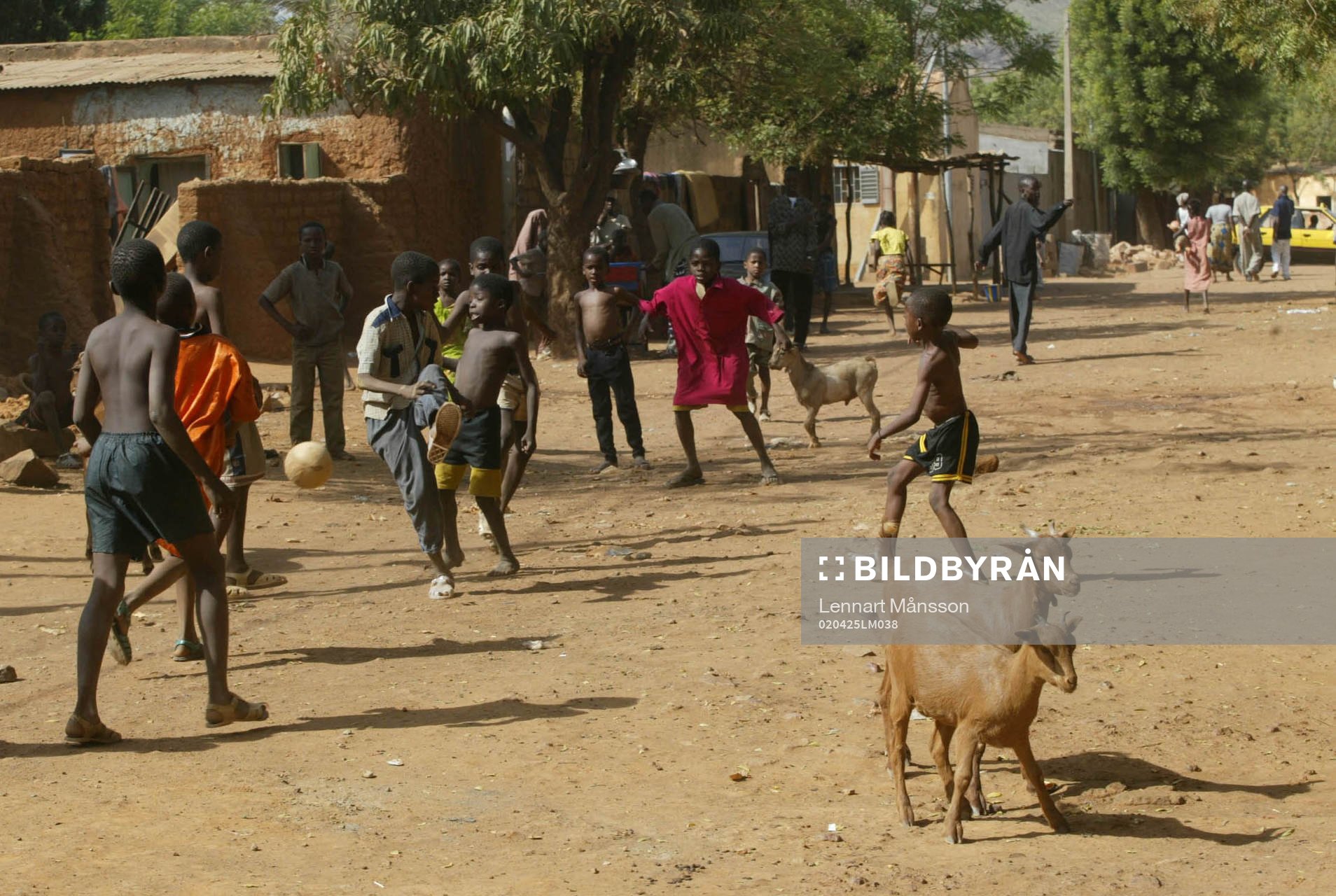 Afrikanska mästerskapen i fotboll i Mali. På Malis gator
