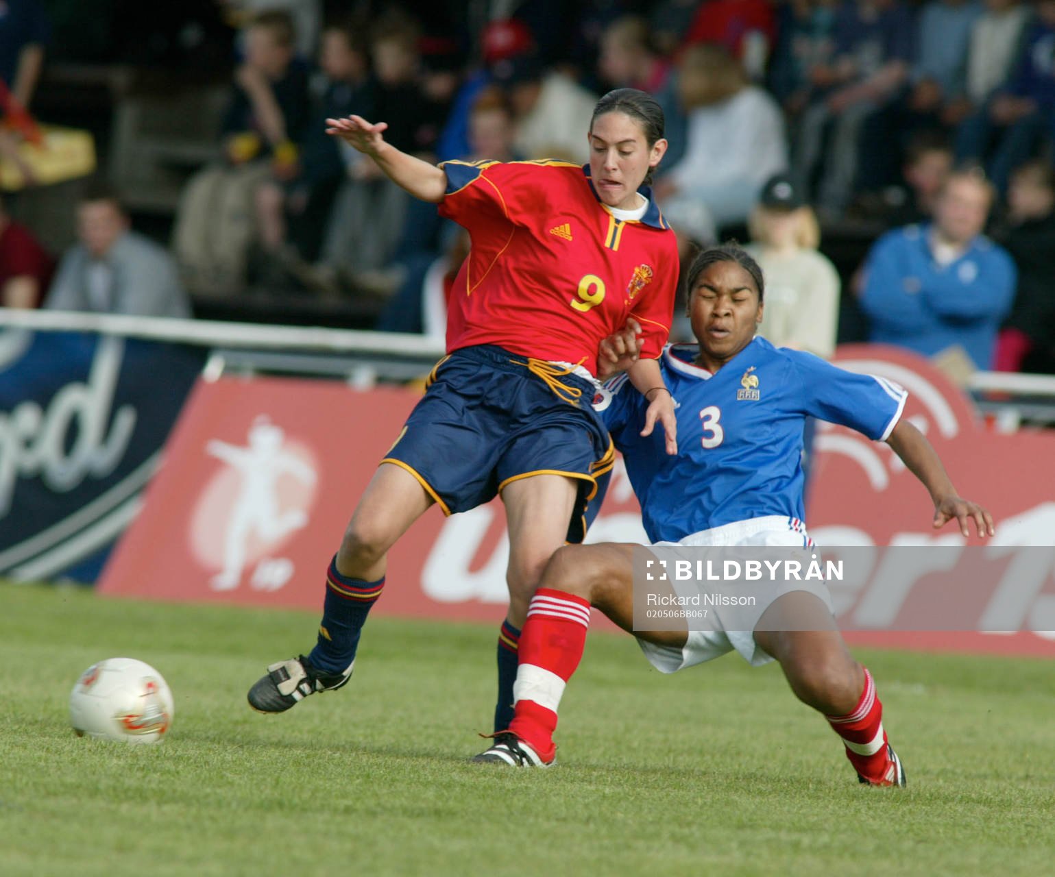 Erika Morales, Spanien och Laura Georges, Frankrike