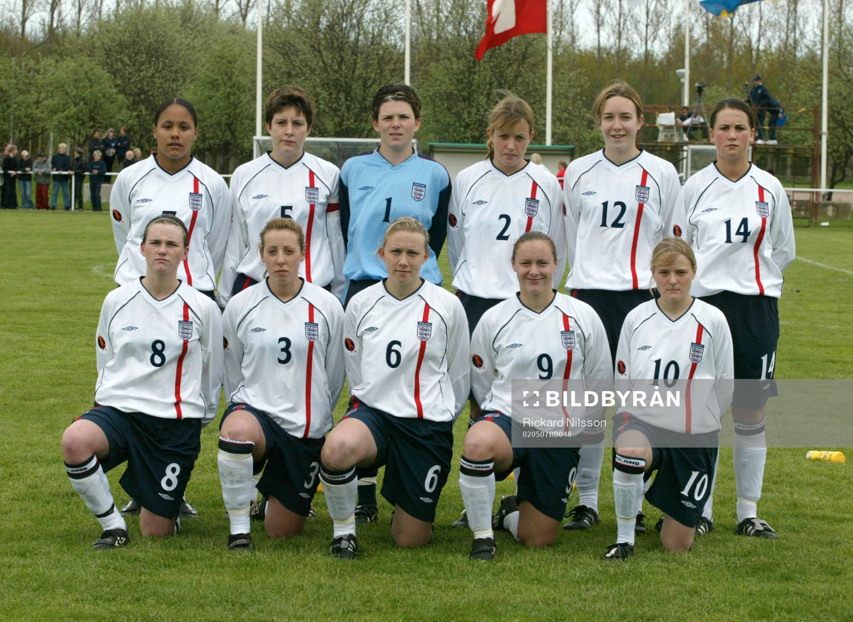 England. Övre fr.v: Alex Scott, Jessica Wright, Toni-Anne