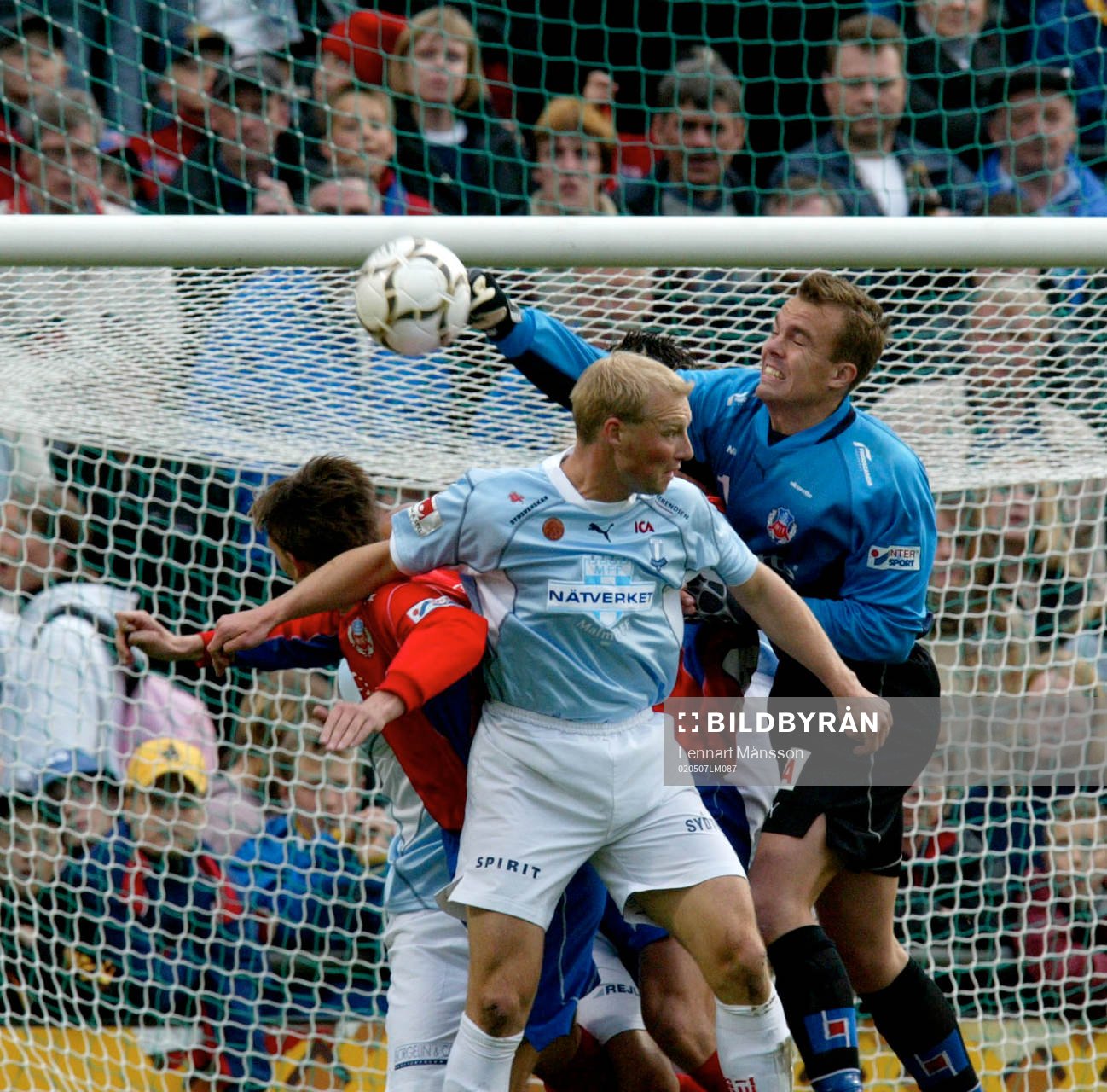 Fredrik Larsson boxar bort framför Jörgen Ohlsson