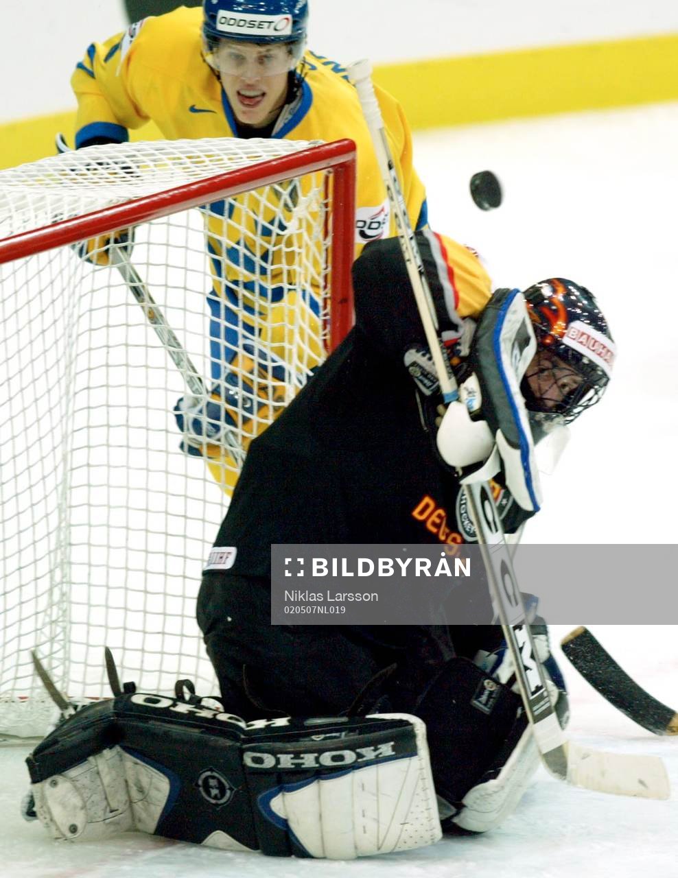 Kim Johnsson, Sverige lyckas sånär överlista