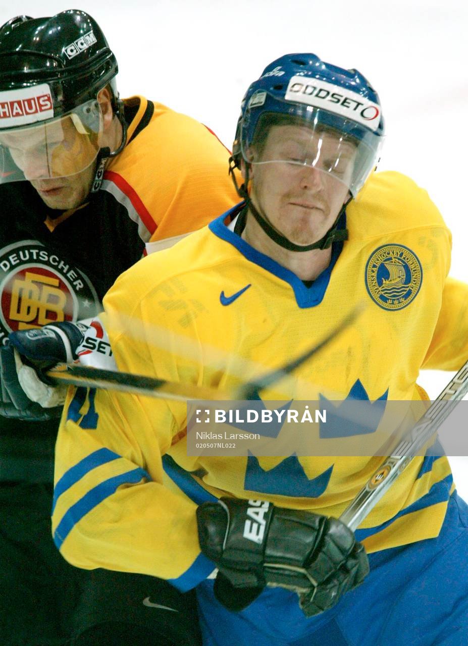 Per-Johan Axelsson, Sverige