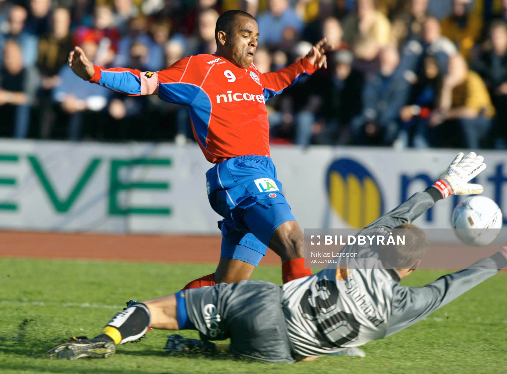 Alvaro Santos, Helsingborg i en duell med Johan Wiland,