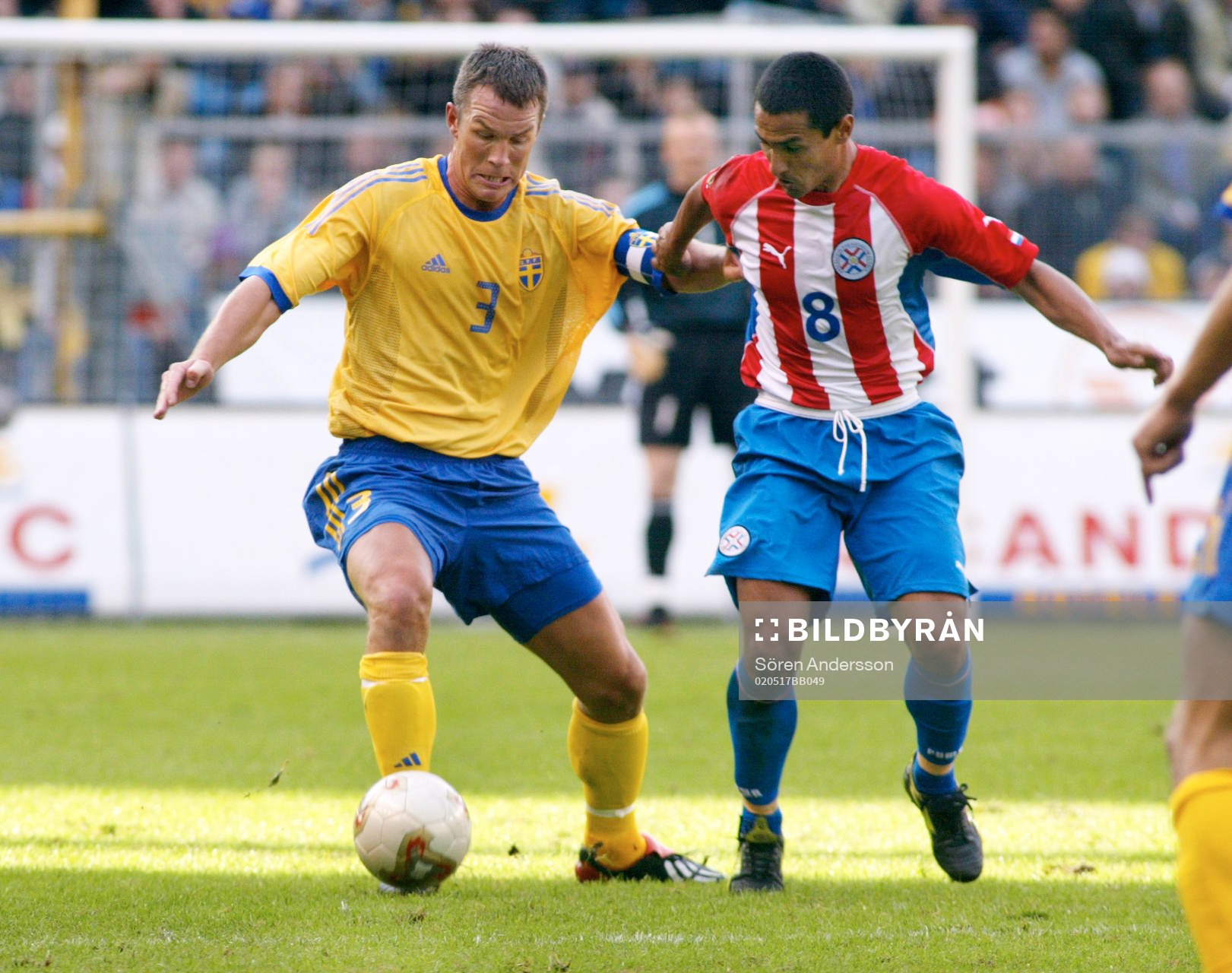  Patrik Andersson, Sverige och Guido Alvarenga, Paraguay.