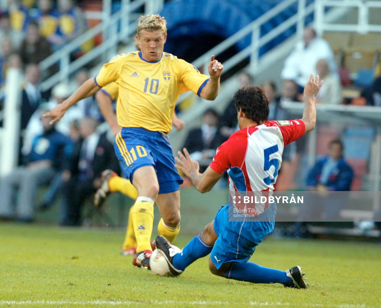 Marcus Allbäck, Sverige och Celso Ayala, Paraguay