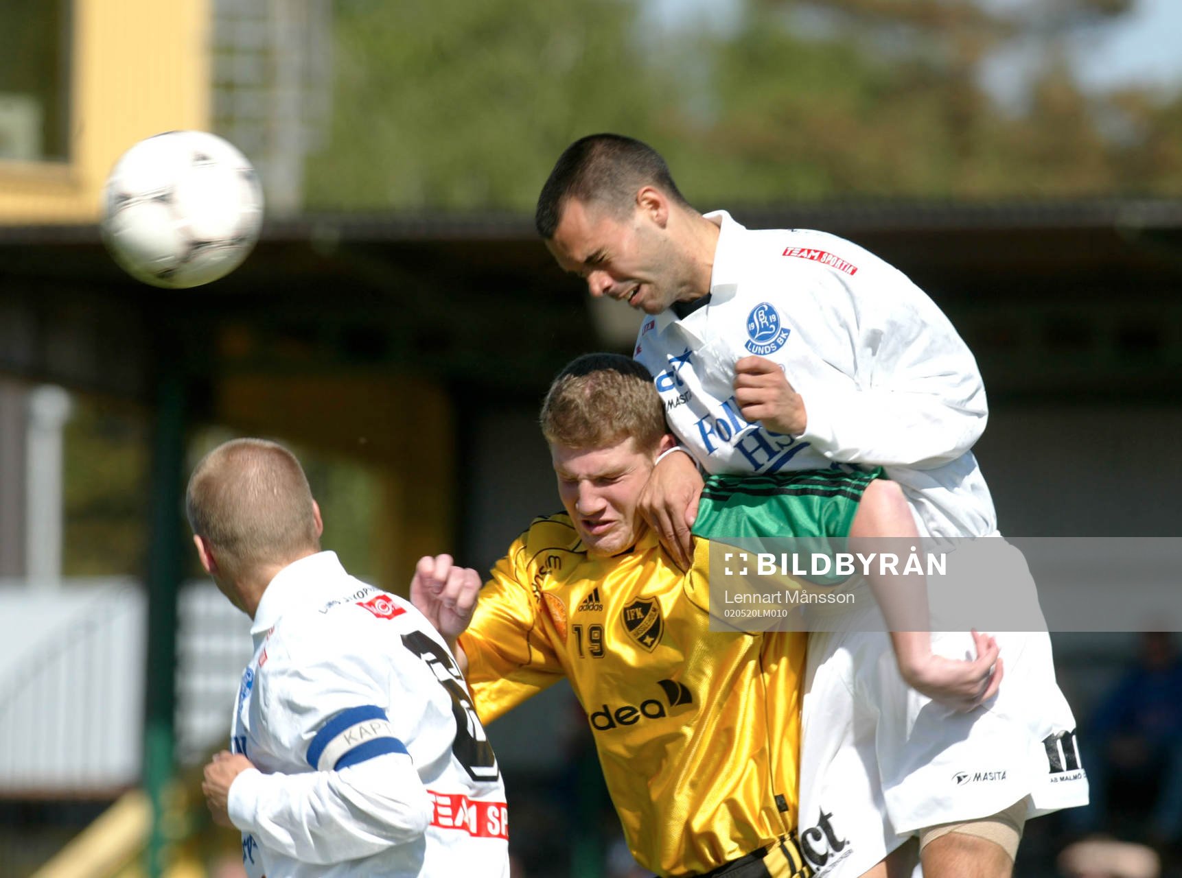 Andreas Nilsson trycks ner